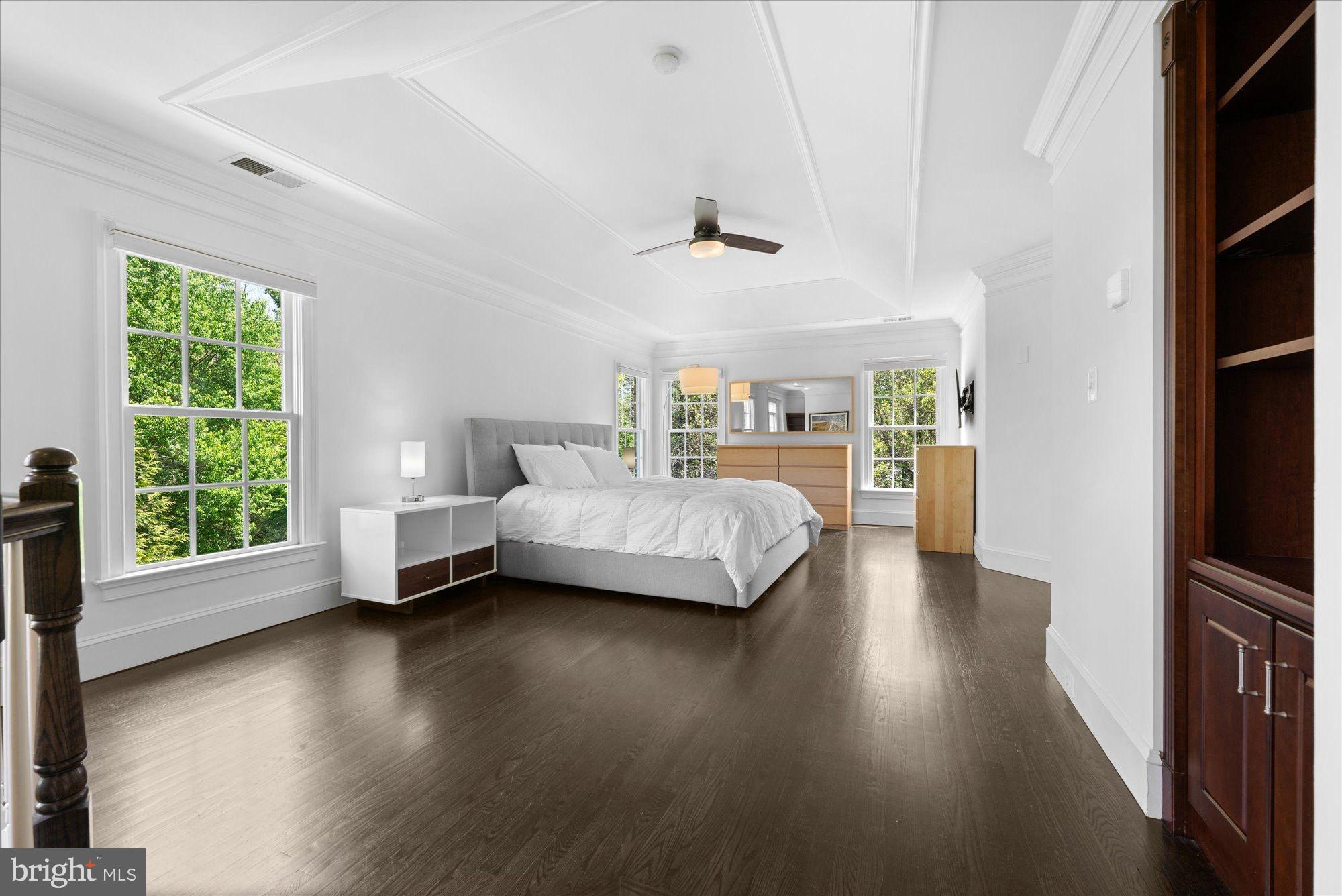 CHESTERBROOK WOODS - Residential