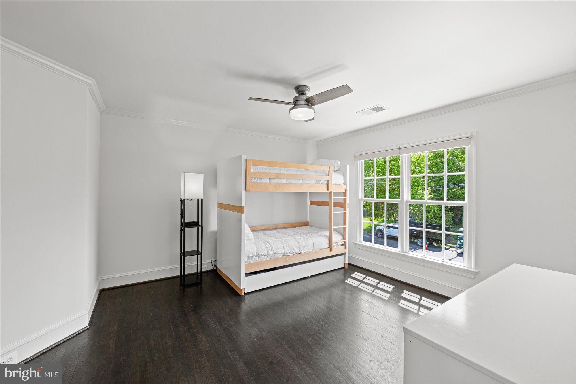 CHESTERBROOK WOODS - Residential