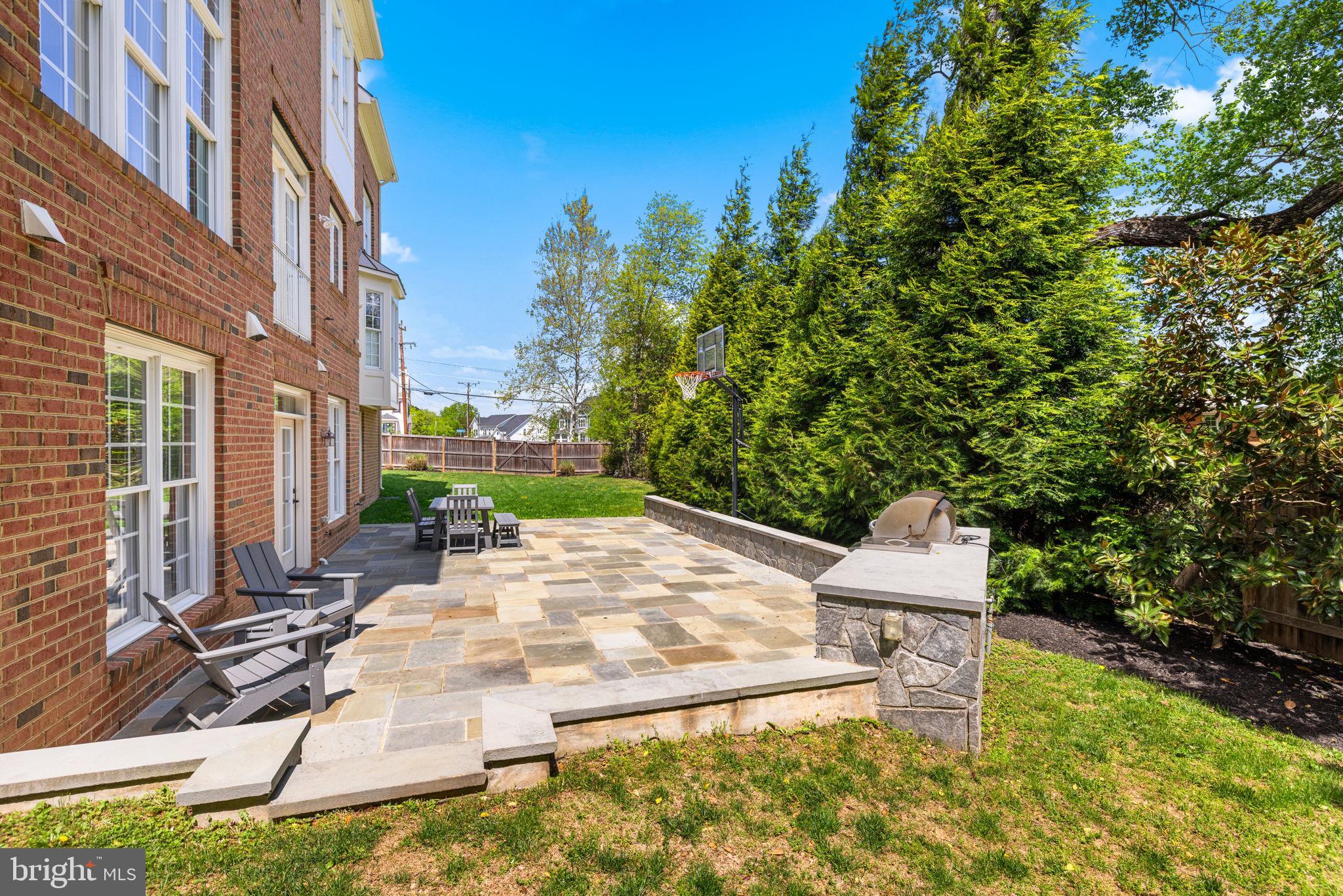 CHESTERBROOK WOODS - Residential