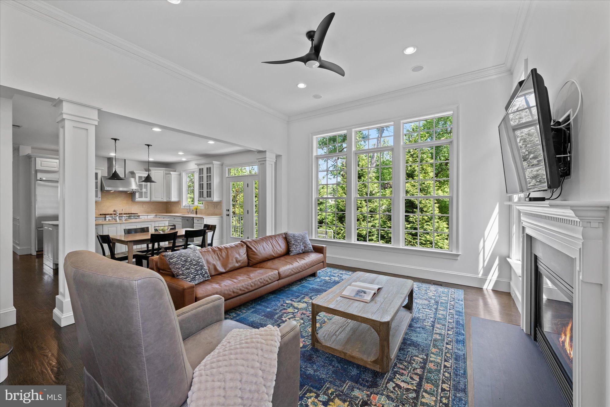 CHESTERBROOK WOODS - Residential