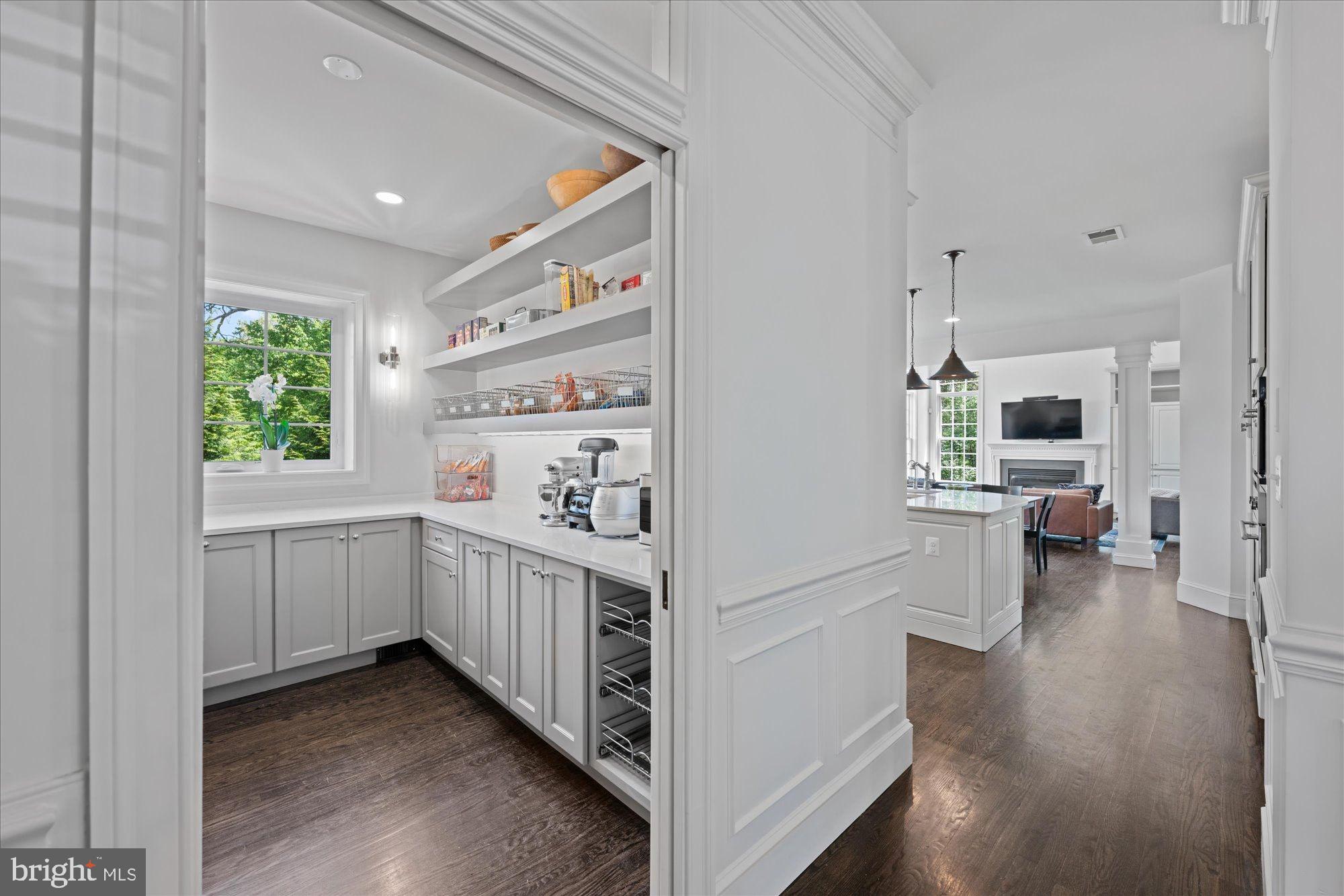 CHESTERBROOK WOODS - Residential