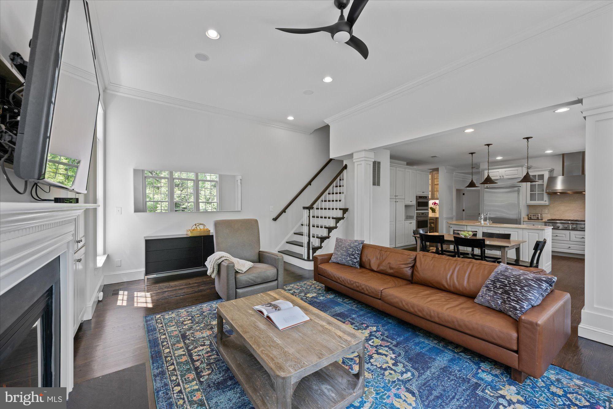 CHESTERBROOK WOODS - Residential