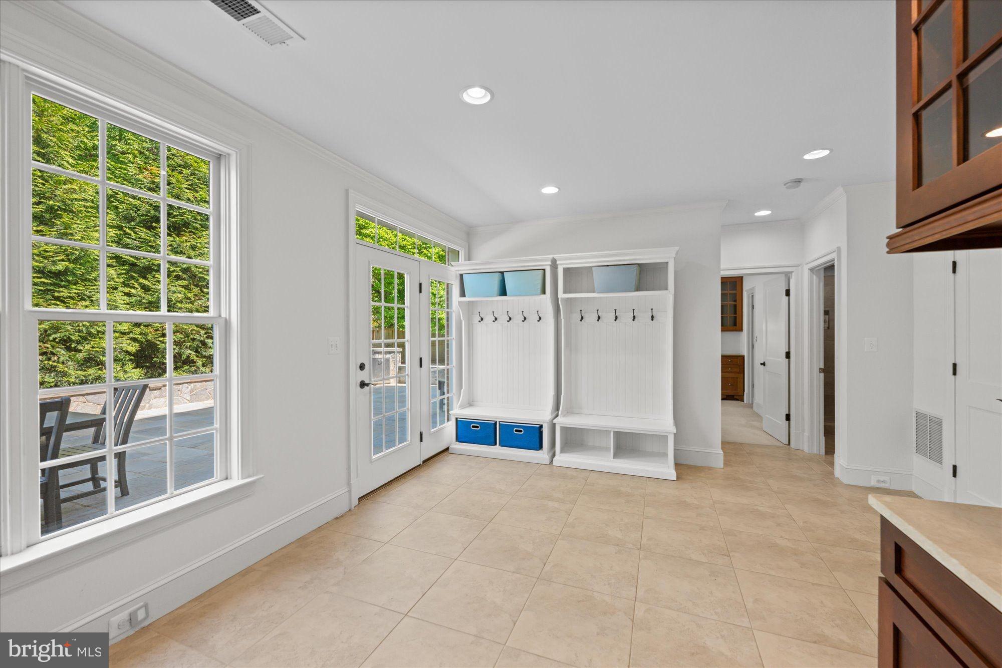 CHESTERBROOK WOODS - Residential