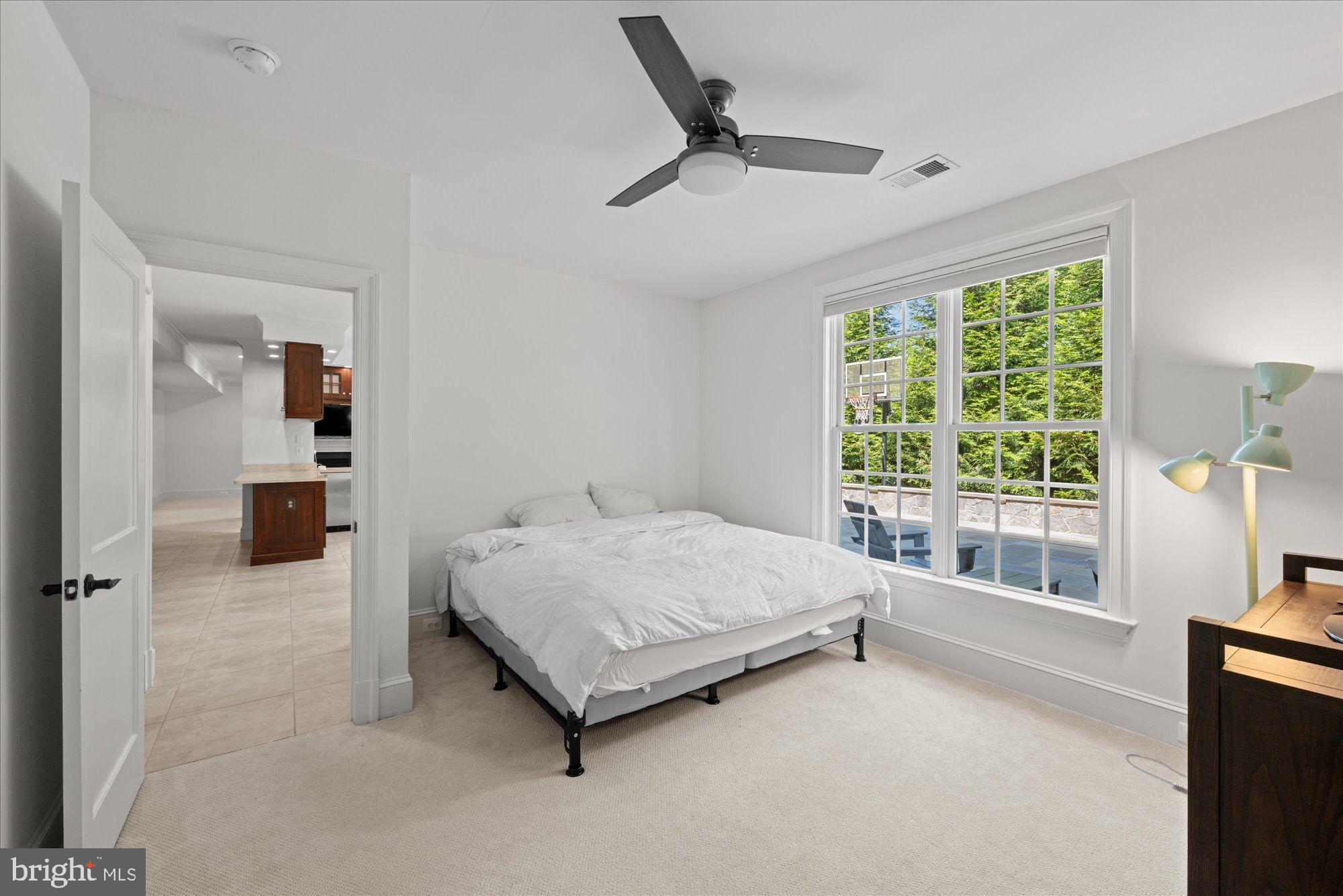 CHESTERBROOK WOODS - Residential