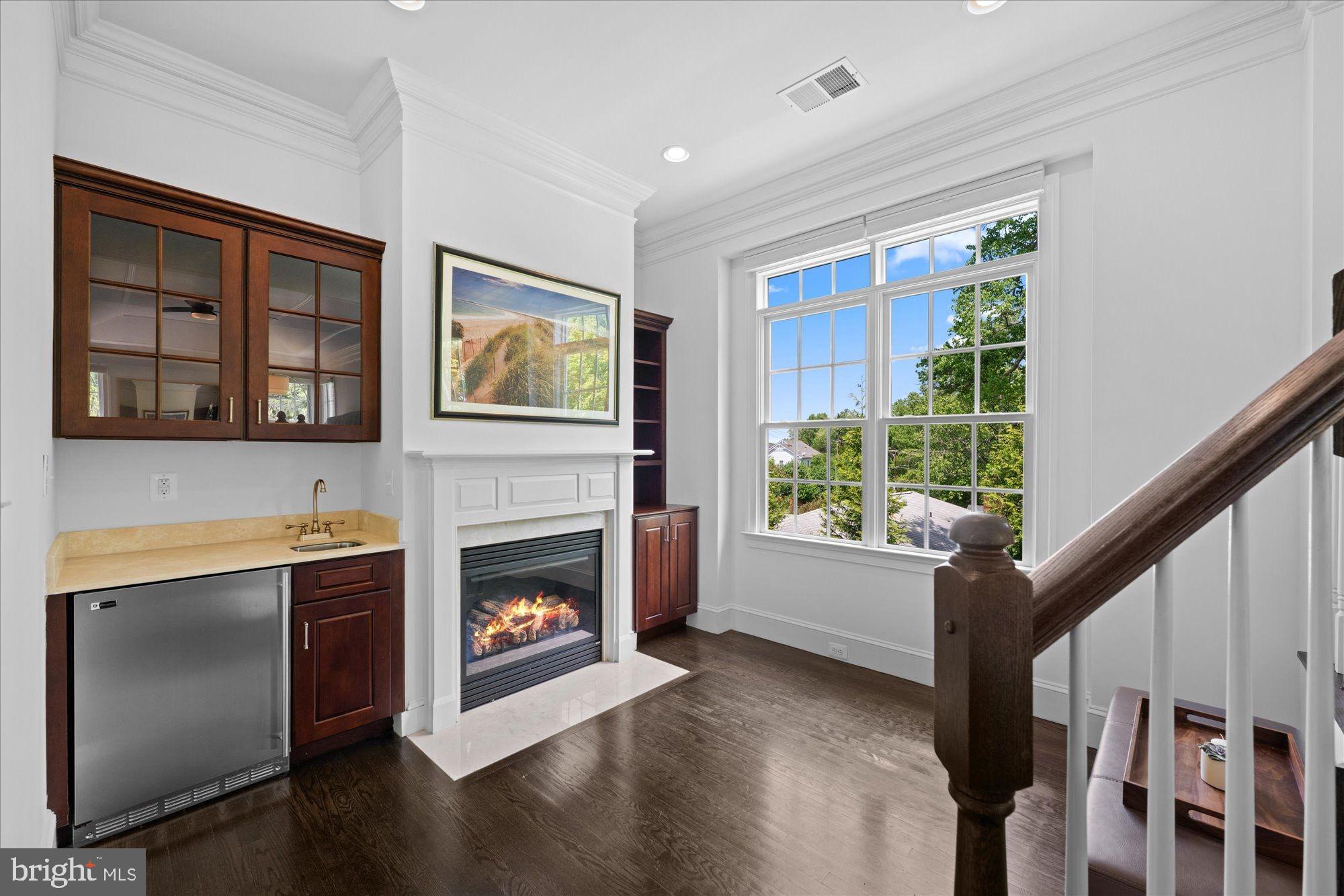 CHESTERBROOK WOODS - Residential