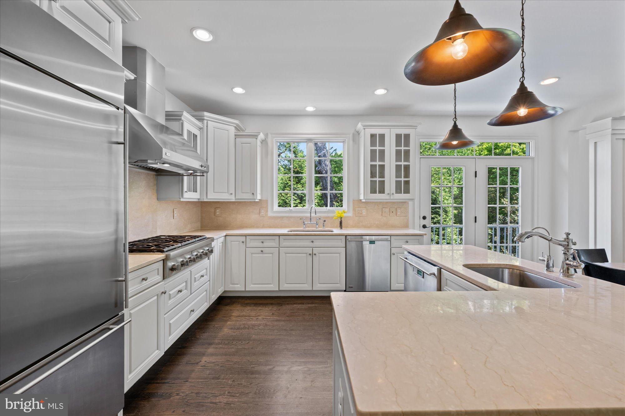 CHESTERBROOK WOODS - Residential