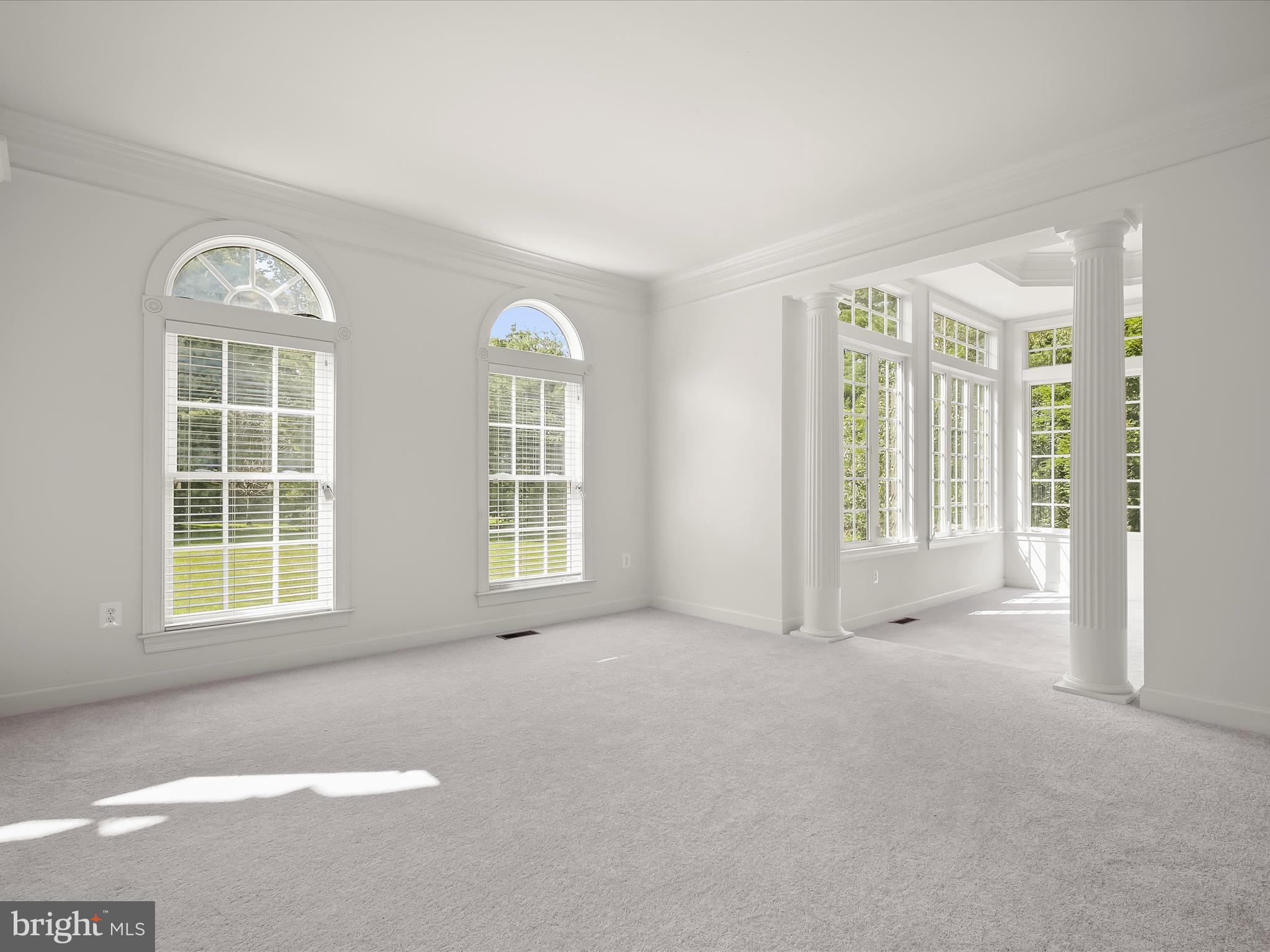 HALL SHOP MANOR - Residential