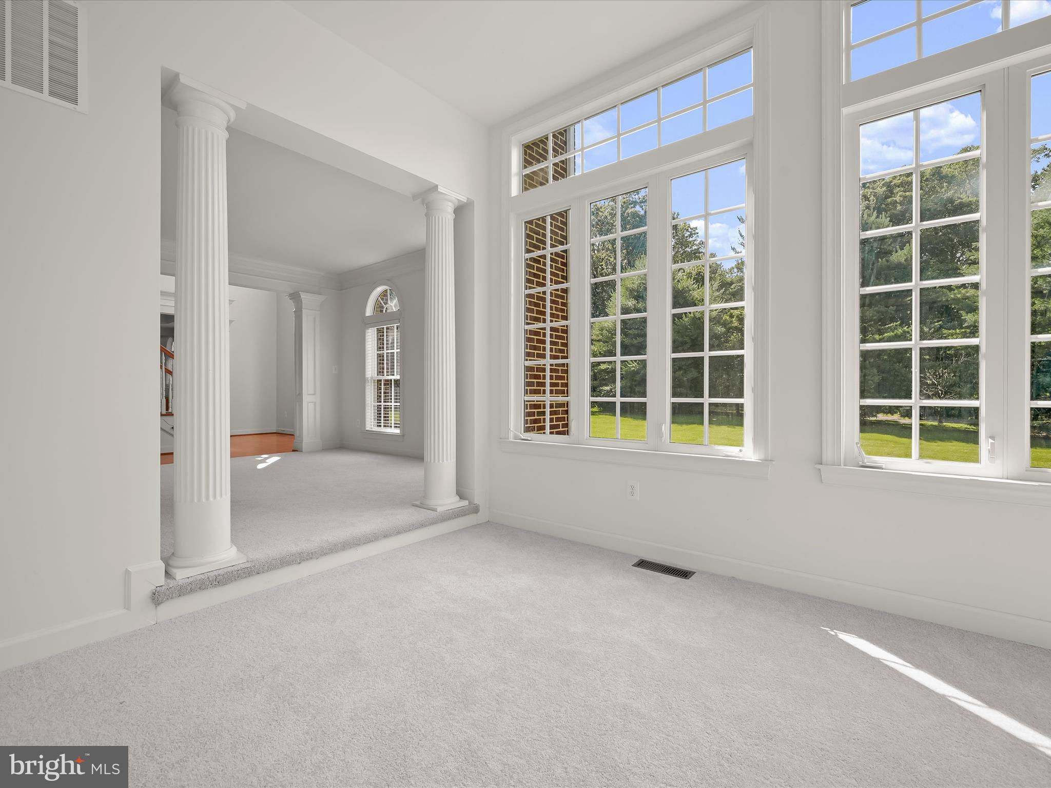 HALL SHOP MANOR - Residential