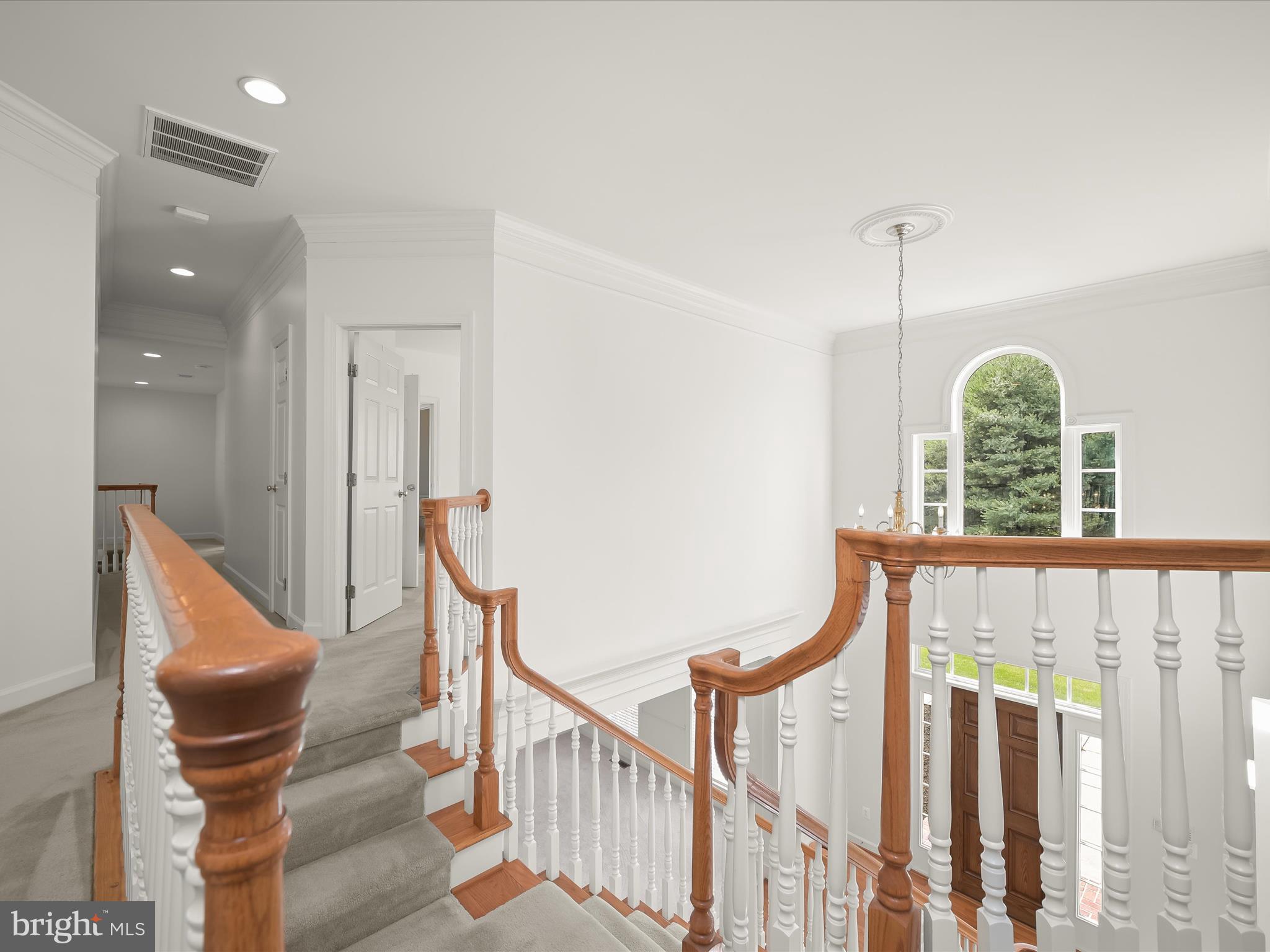 HALL SHOP MANOR - Residential