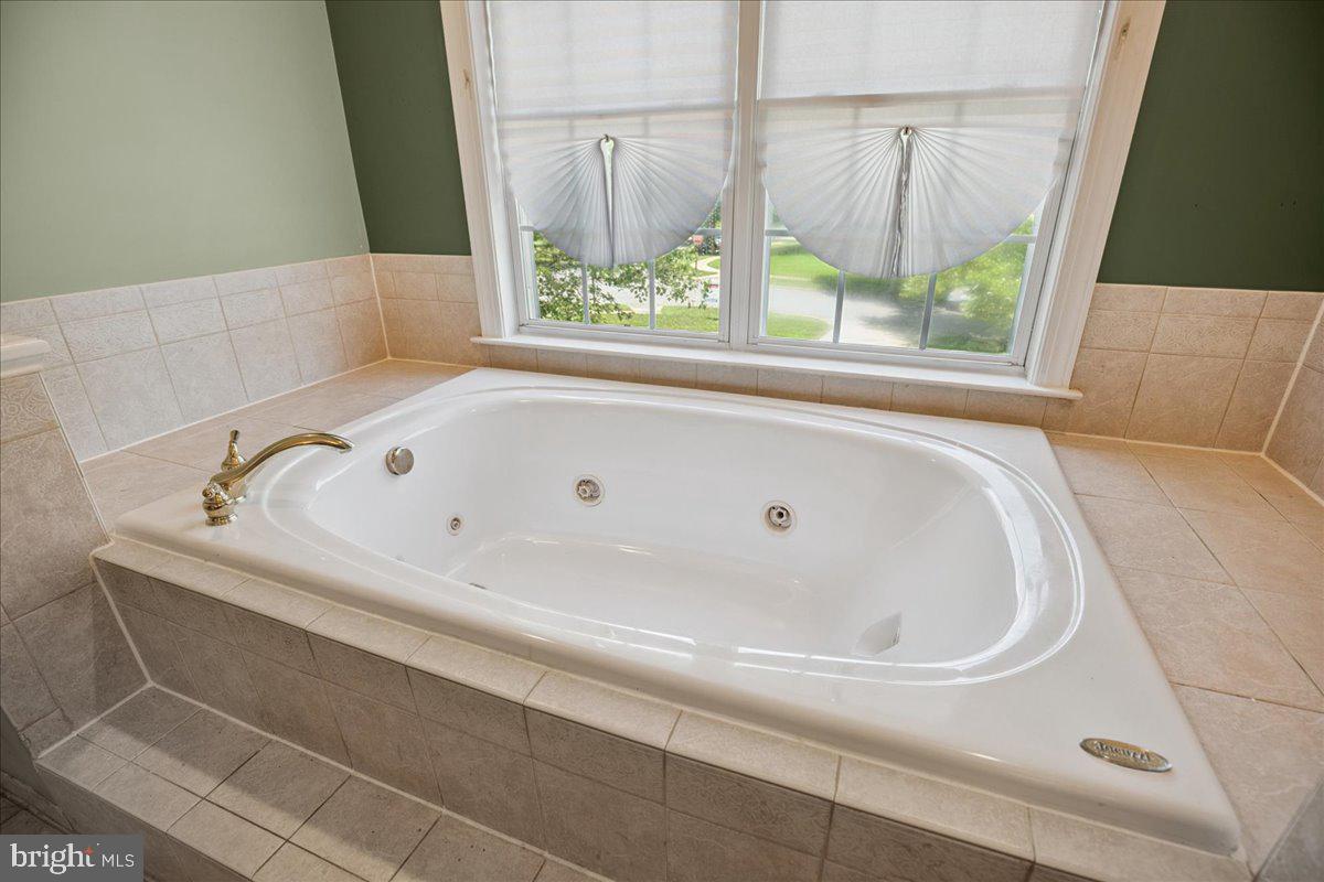 FAIRWOOD - Residential