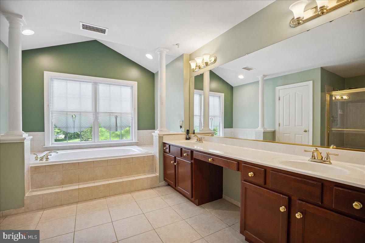 FAIRWOOD - Residential