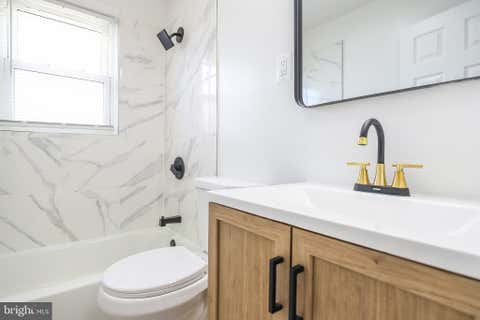 Townhouse For Sale - 2224 Graythorn Road<br/> BALTIMORE, MD 21220