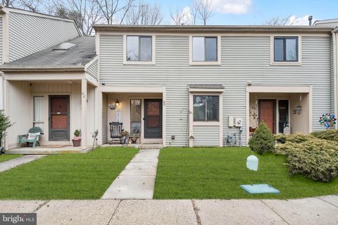 Photo of 93 Dorset Drive, MARLTON, NJ 08053 (MLS # NJBL2102338)