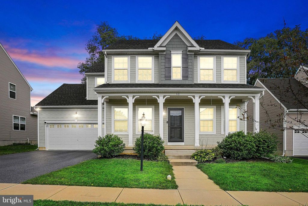 Photo of 58 HONEYSUCKLE DR, MARIETTA, PA 17547 (MLS # PALA2038550)