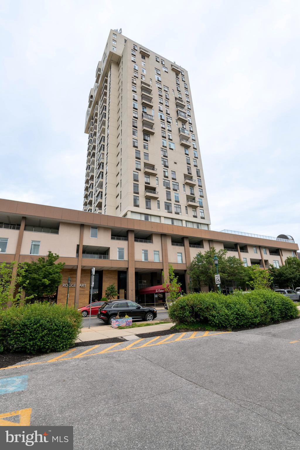 PENTHOUSE CONDOMINIUMS - Residential