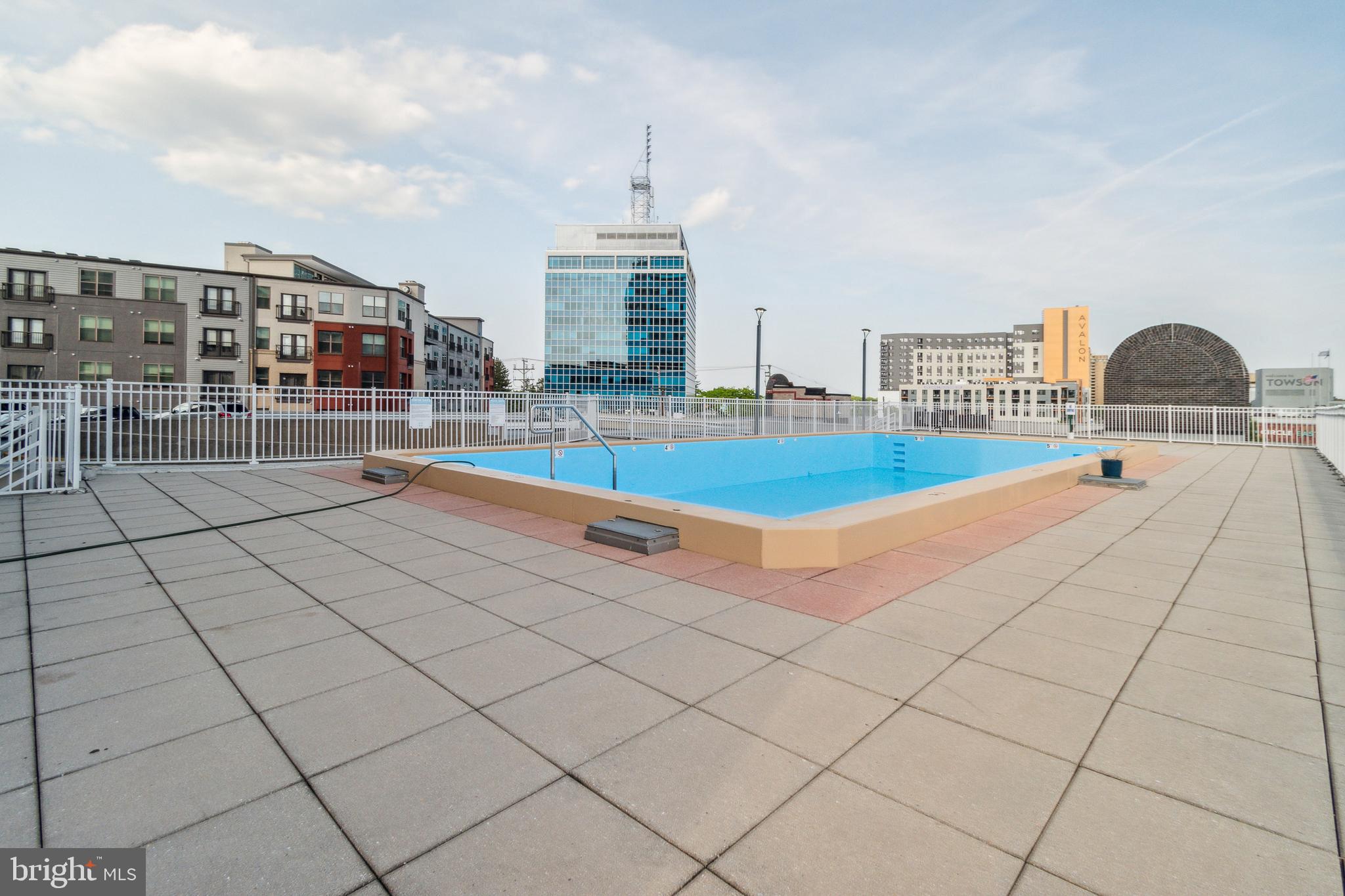 PENTHOUSE CONDOMINIUMS - Residential