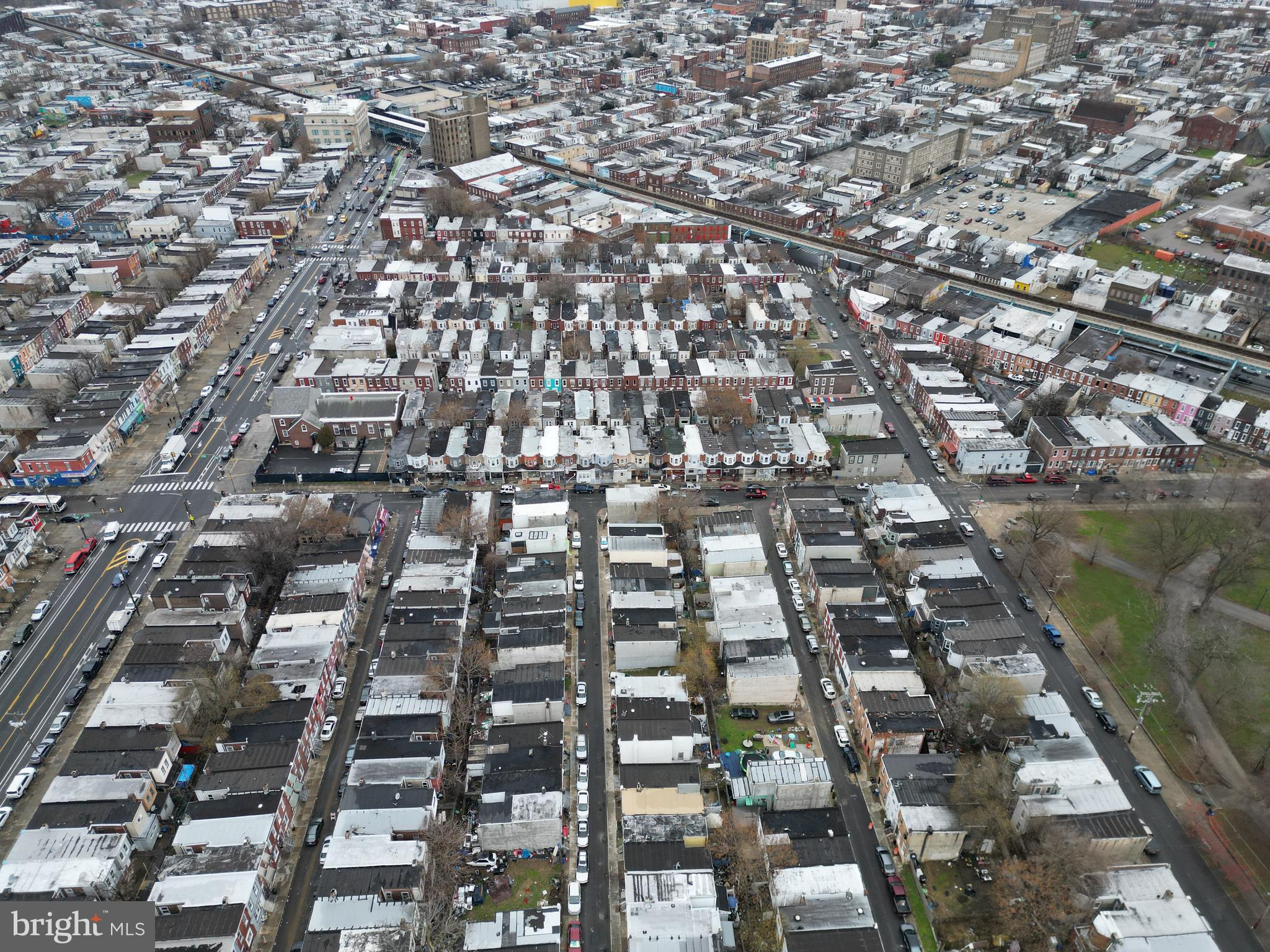 631 E LIPPINCOTT STREET