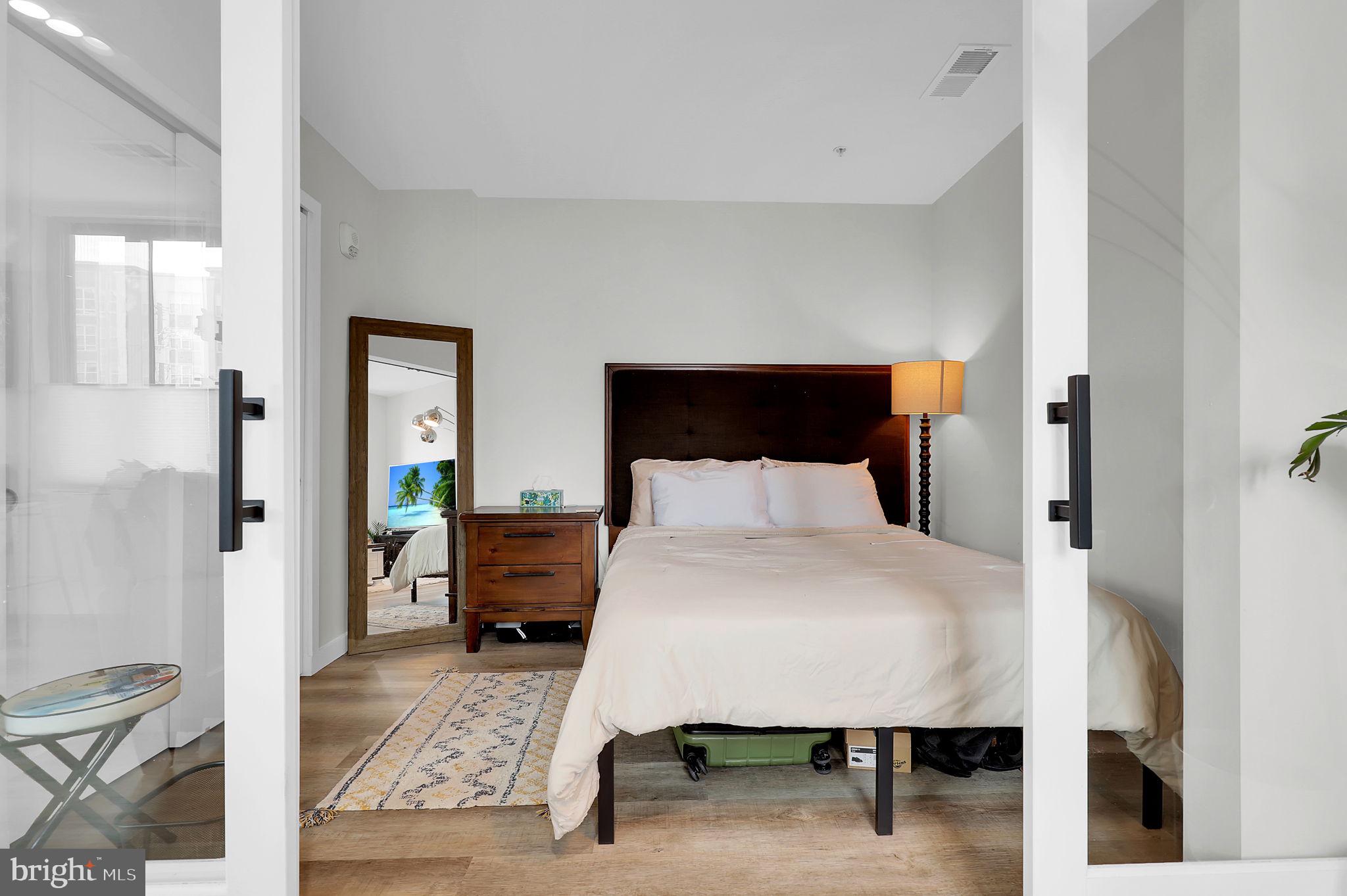 DOWNTOWN SILVER SPRING - Residential