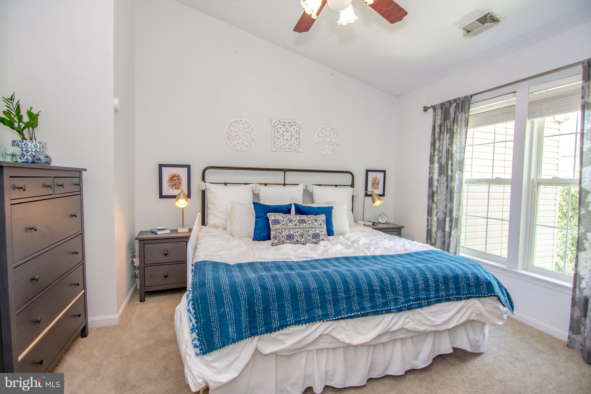 BALLENGER CREEK - Residential