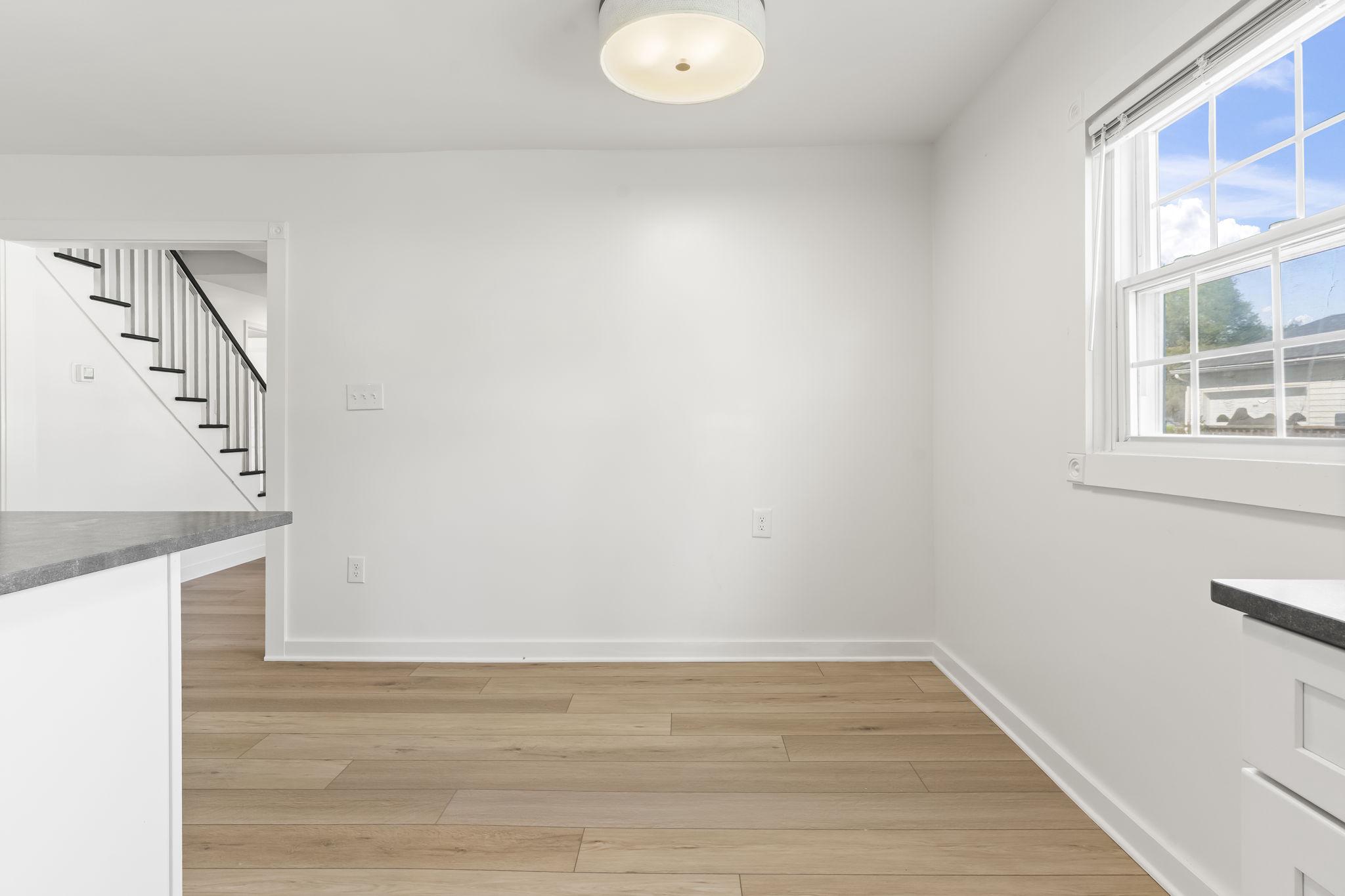 HOLLYWOOD SHORES - Residential
