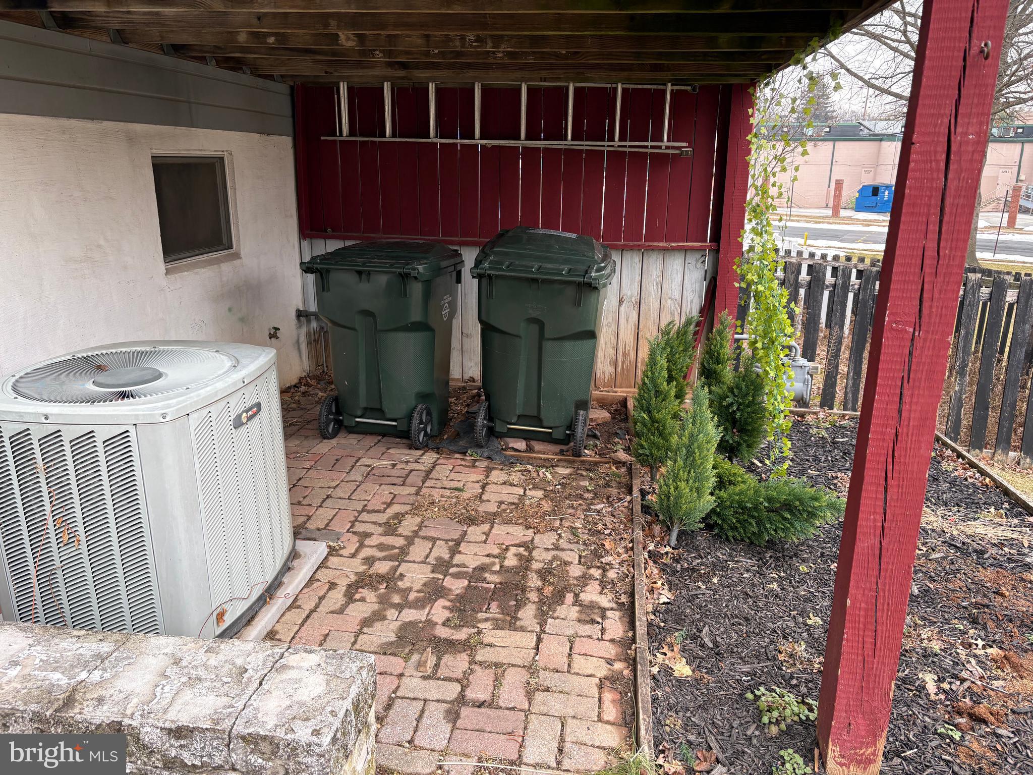 KENLY SQUARE - Residential