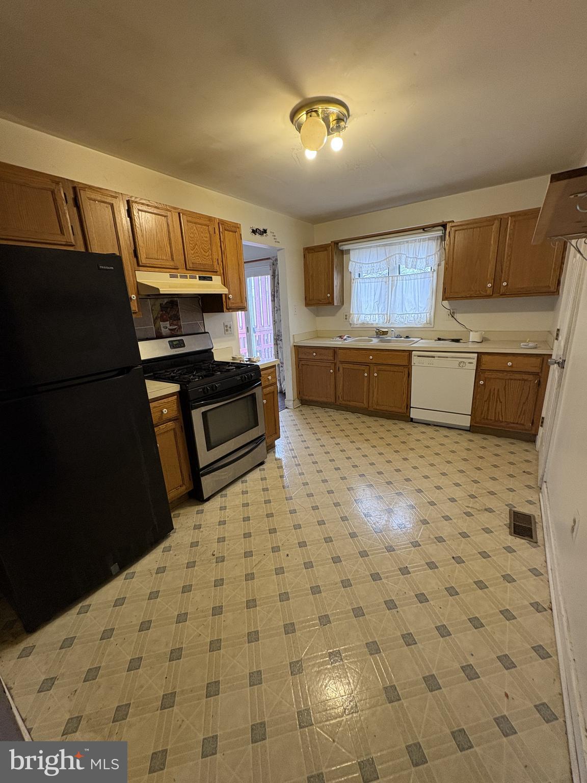 KENLY SQUARE - Residential