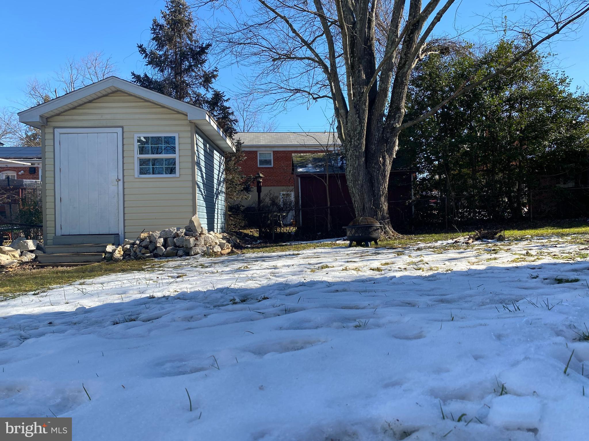 RANDOLPH HILLS - Residential Lease