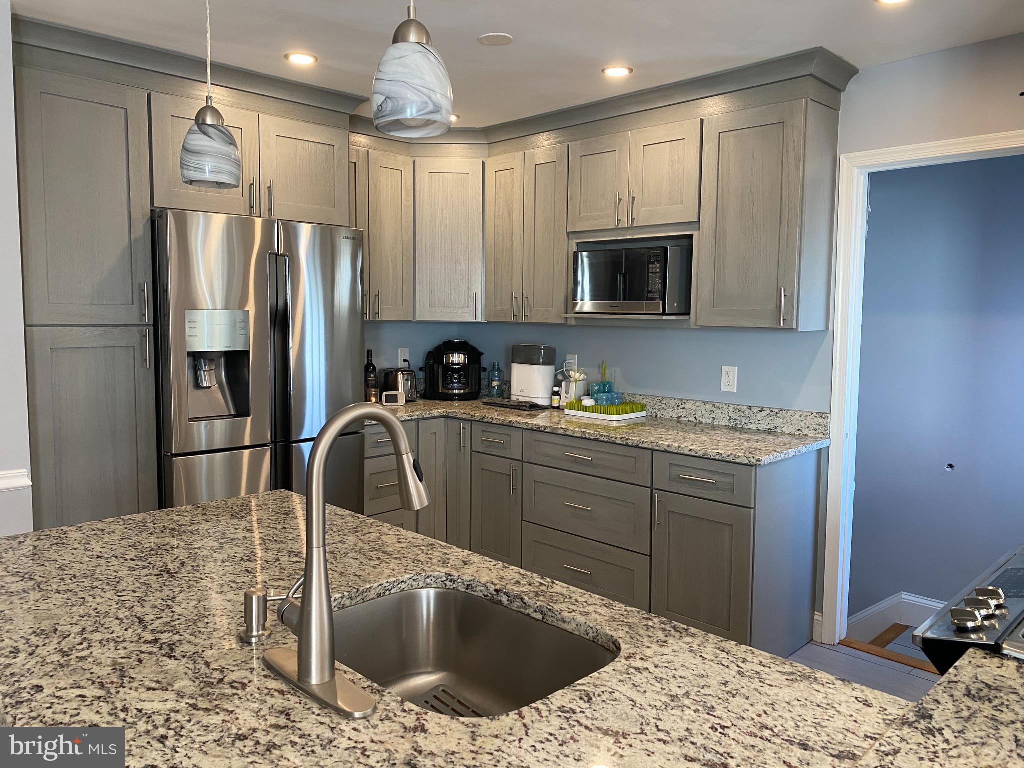 RANDOLPH HILLS - Residential Lease