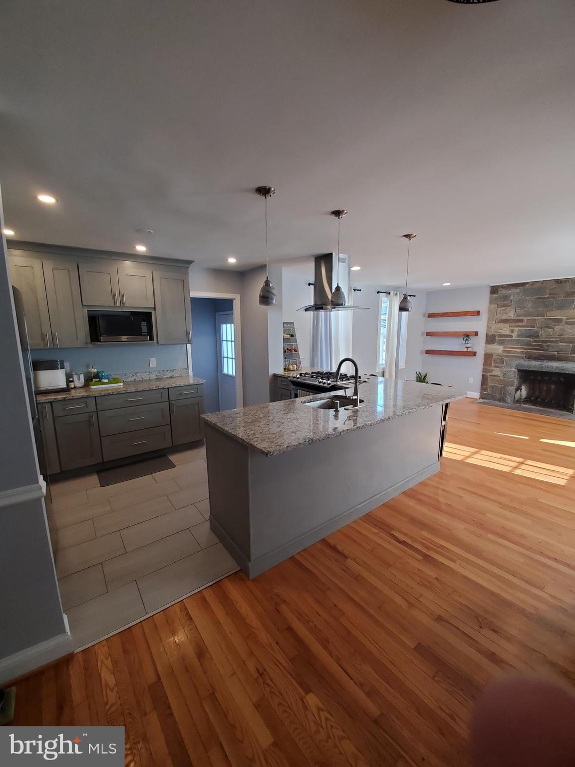 RANDOLPH HILLS - Residential Lease