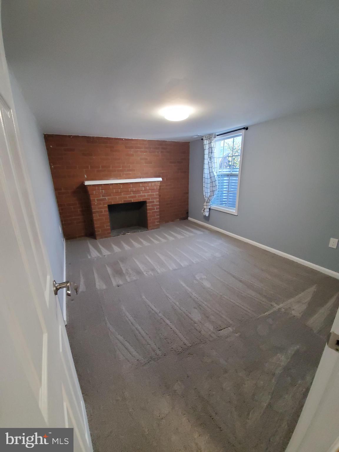 RANDOLPH HILLS - Residential Lease