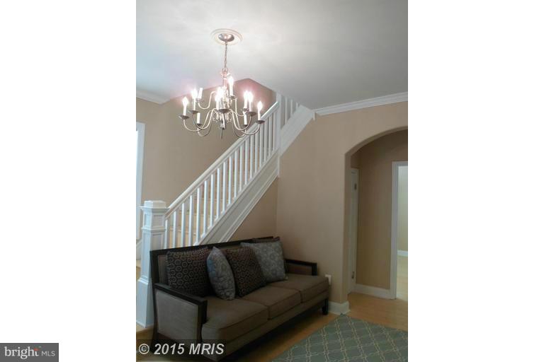 LAURAVILLE HISTORIC DISTRICT - Commercial Lease