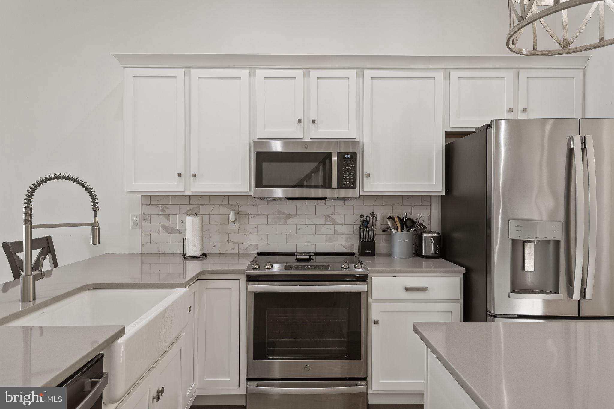 MAYAPPLE WOODS - Residential