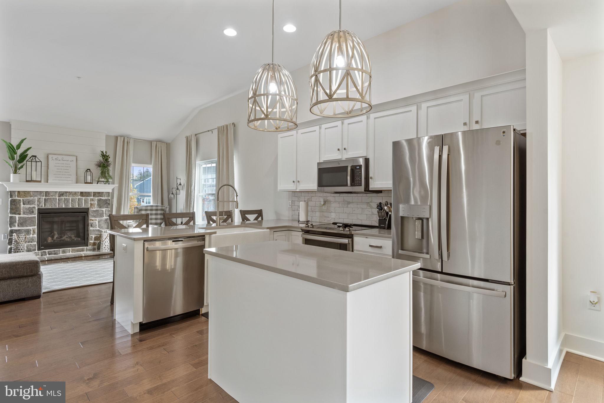 MAYAPPLE WOODS - Residential