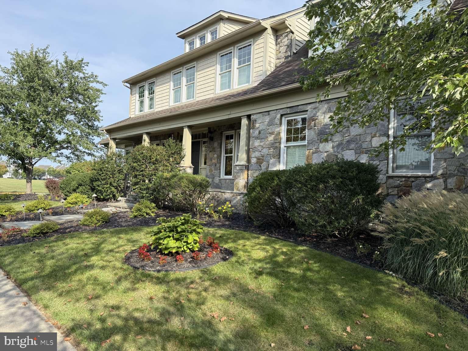 448 SPRING HOLLOW DRIVE