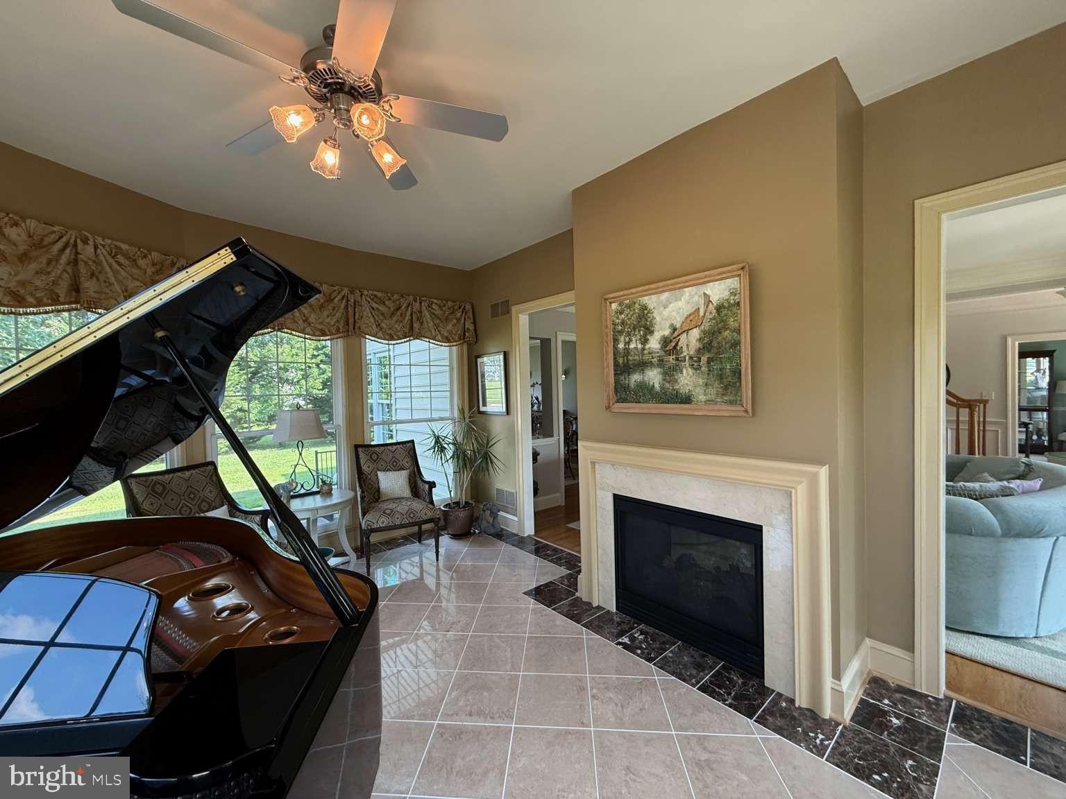 PARKSIDE - Residential