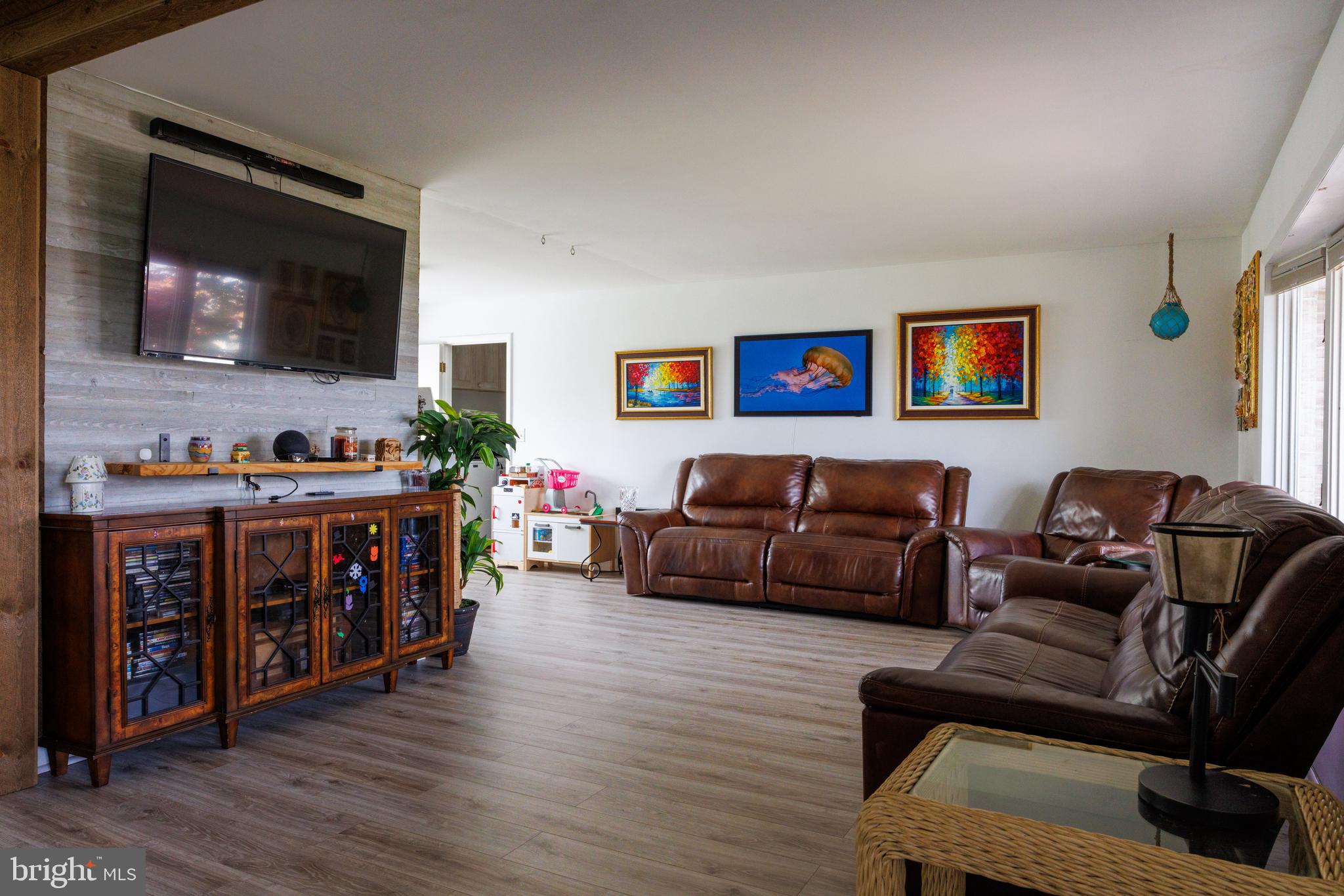 THE POINT - Residential