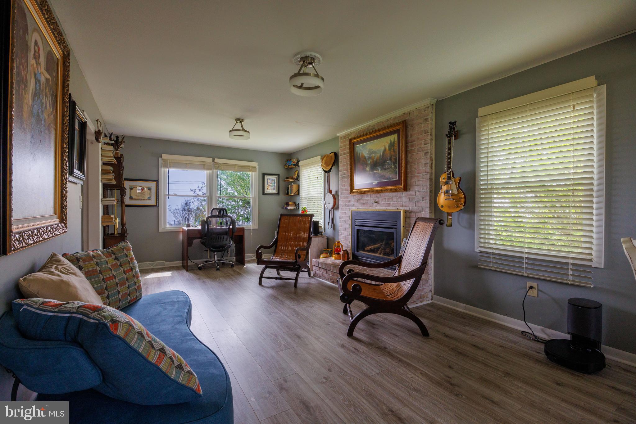 THE POINT - Residential