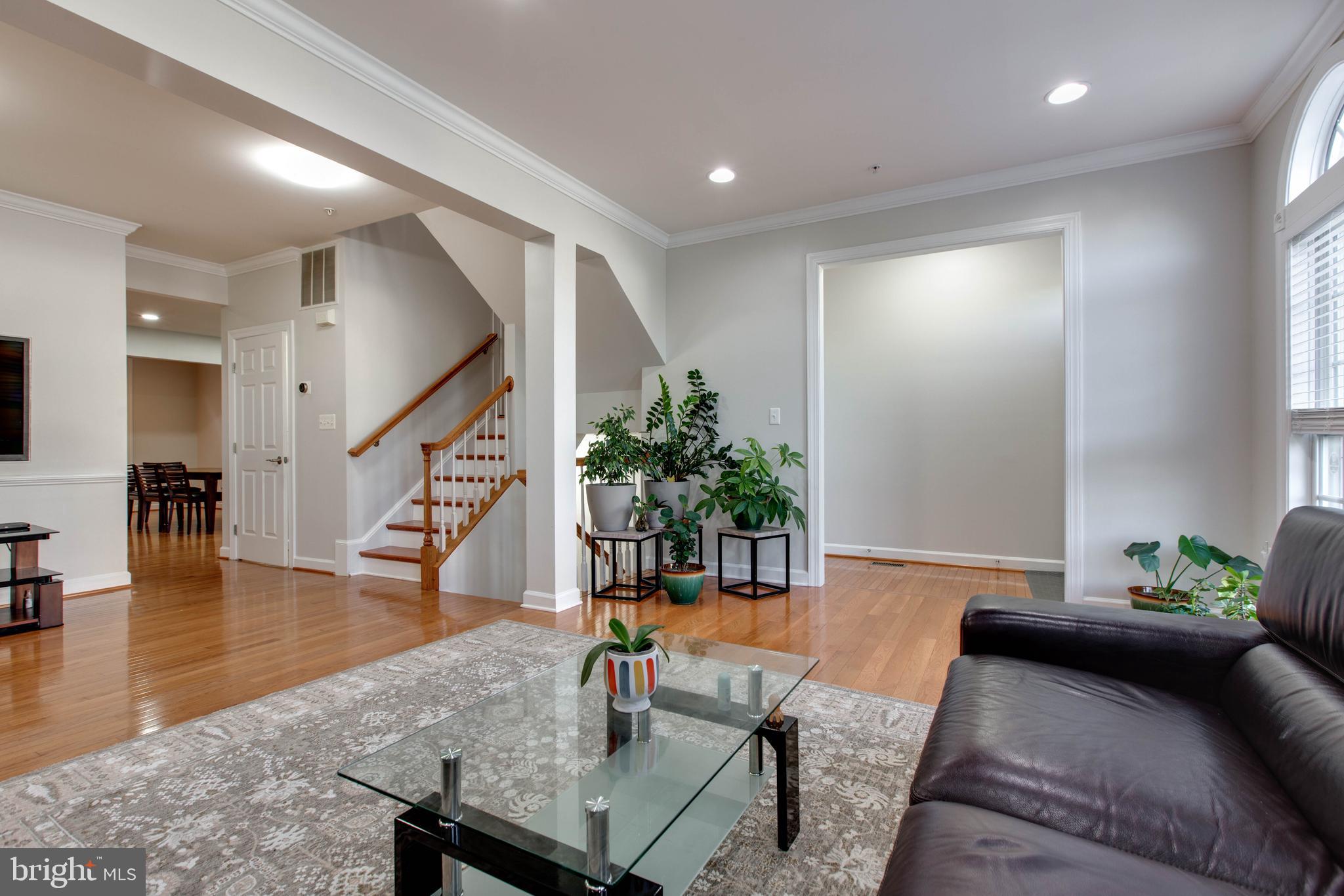 VILLAGES OF DORCHESTER - Residential Lease