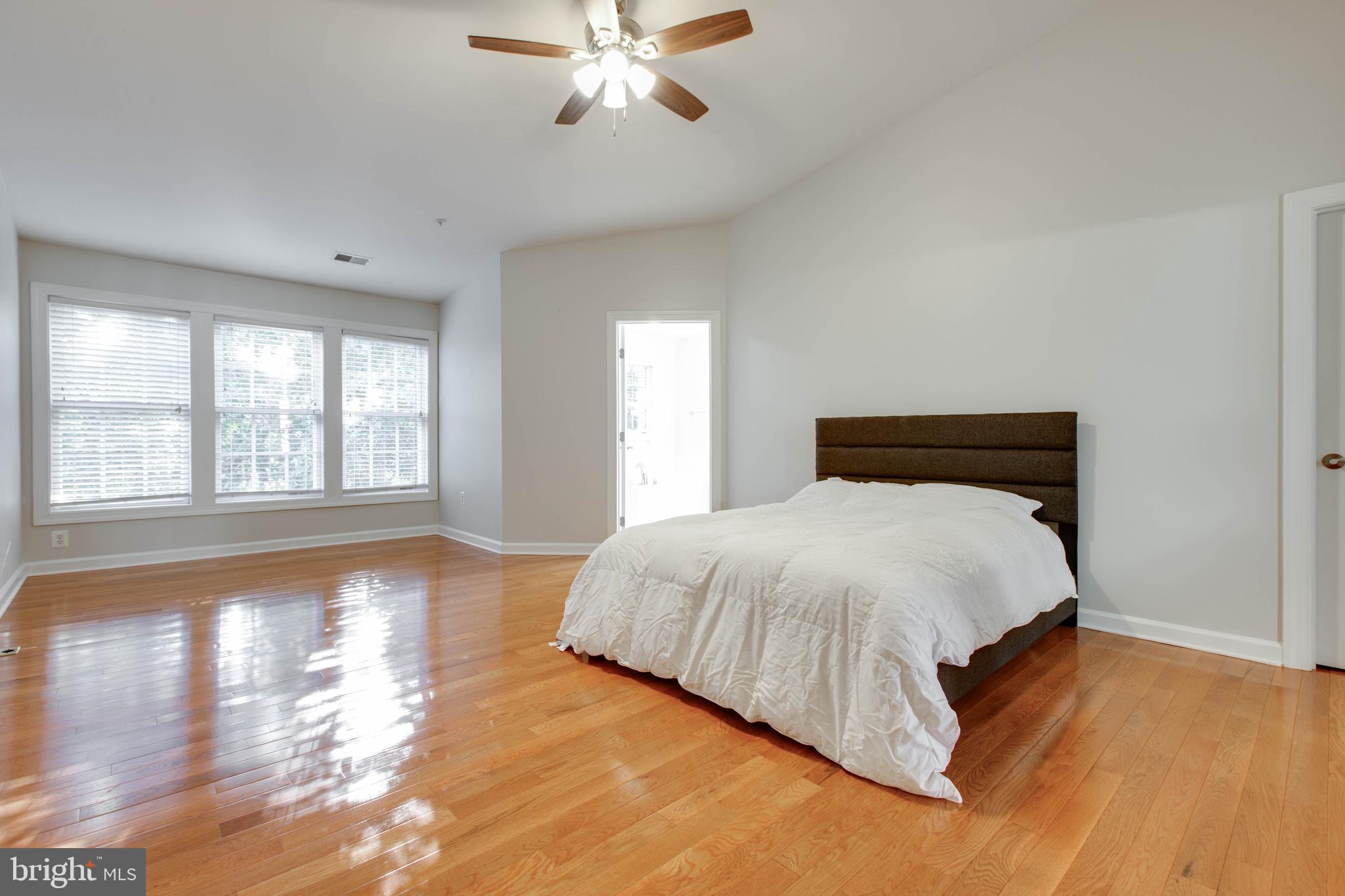 VILLAGES OF DORCHESTER - Residential Lease