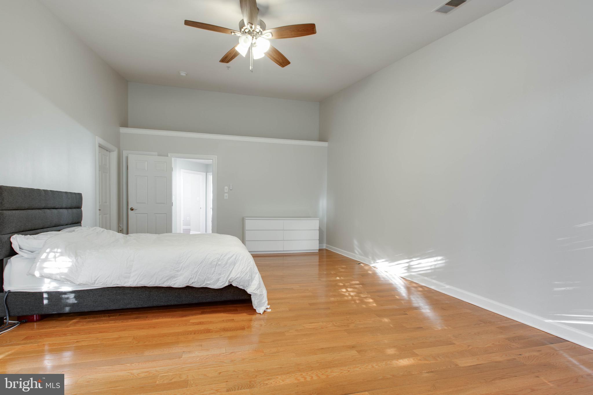 VILLAGES OF DORCHESTER - Residential Lease