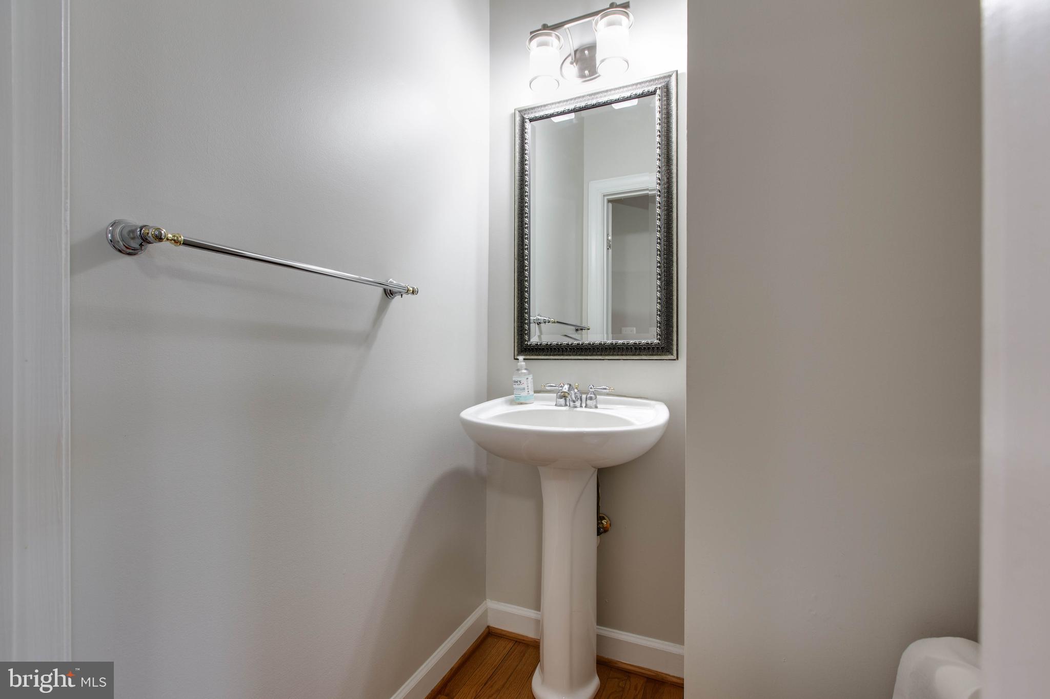 VILLAGES OF DORCHESTER - Residential Lease