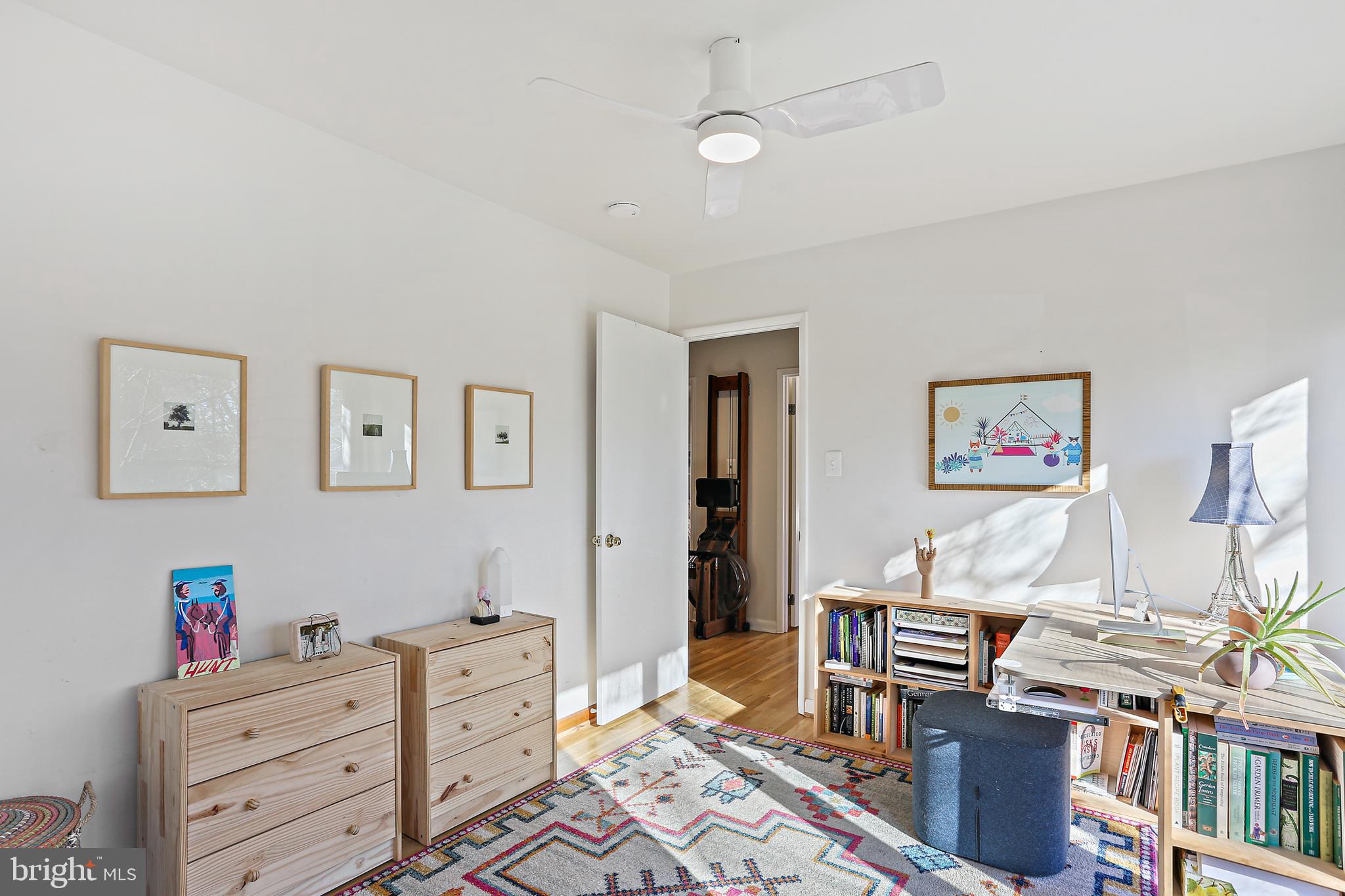 MANOR WOODS - Residential