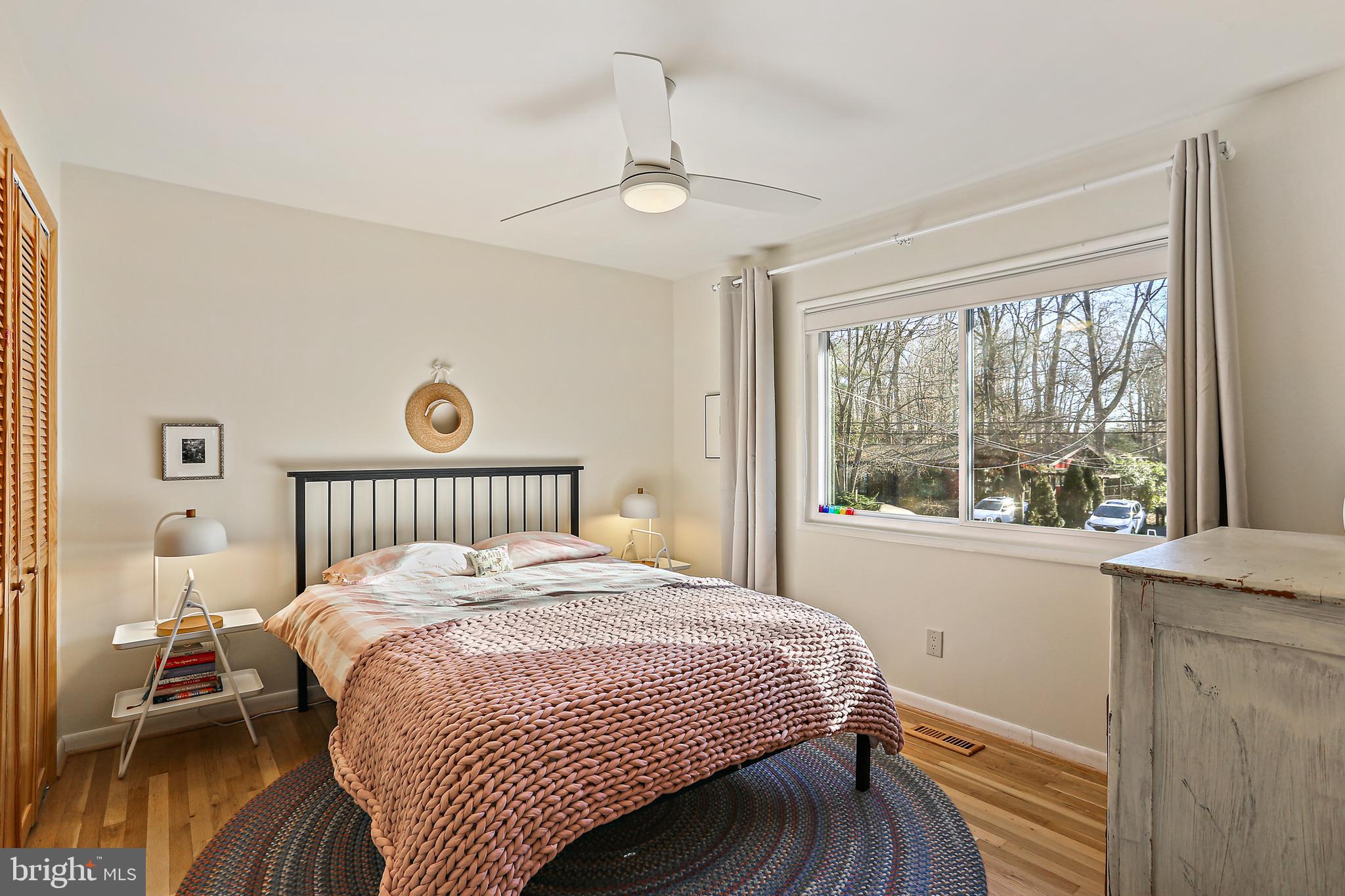 MANOR WOODS - Residential