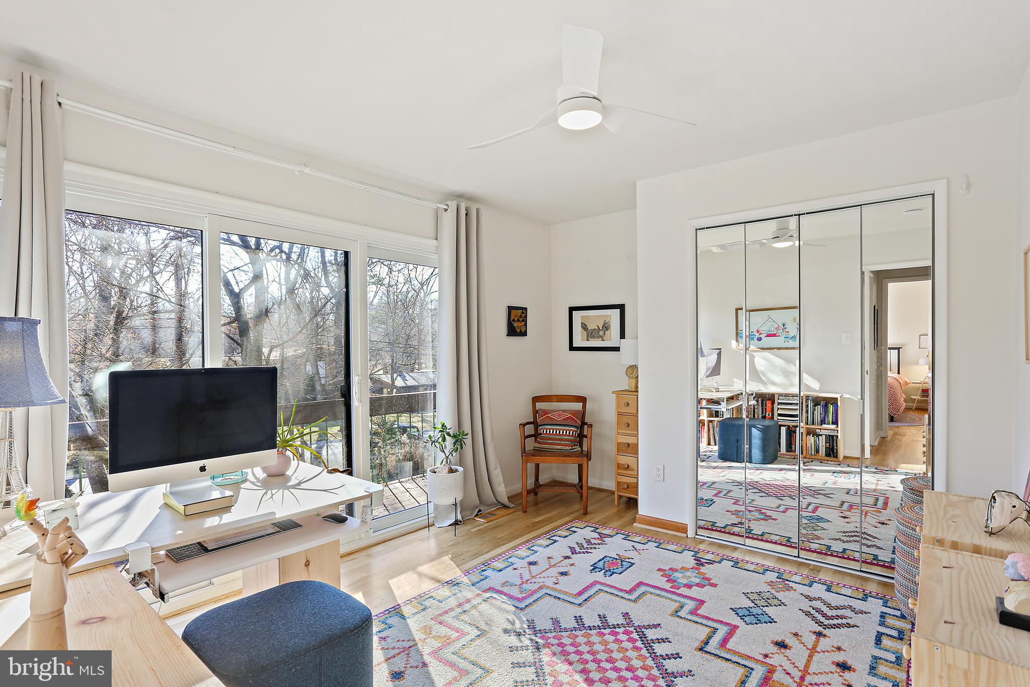 MANOR WOODS - Residential