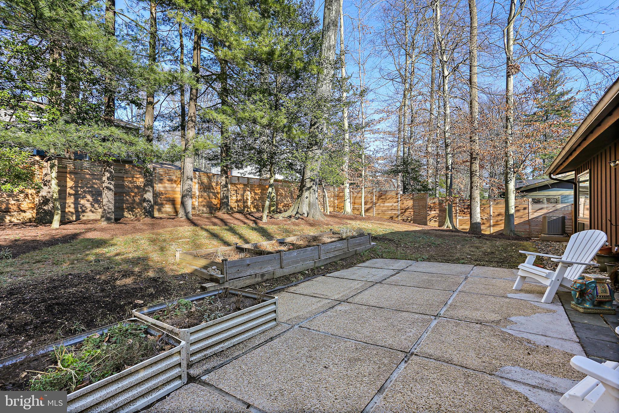 MANOR WOODS - Residential