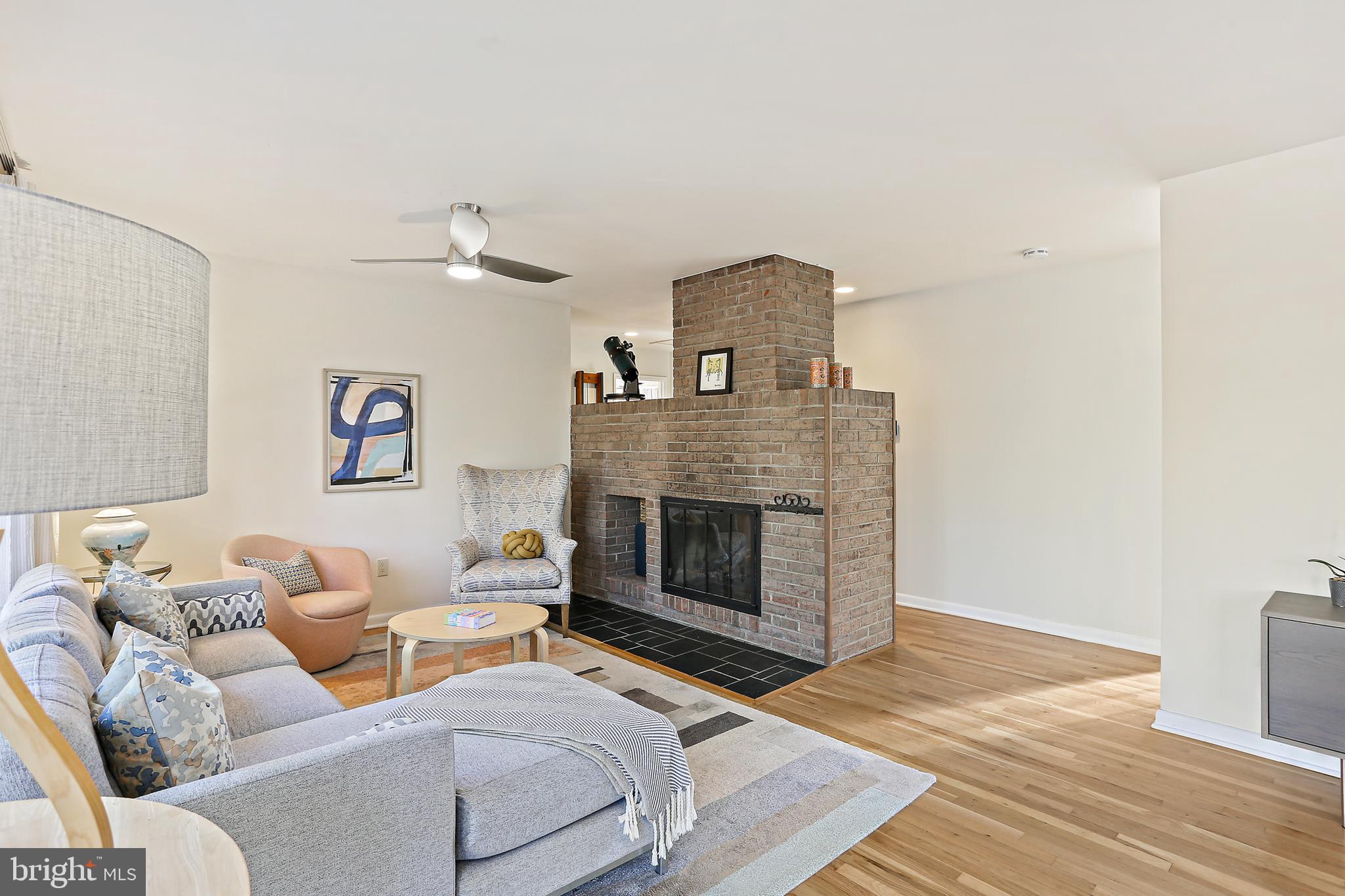 MANOR WOODS - Residential