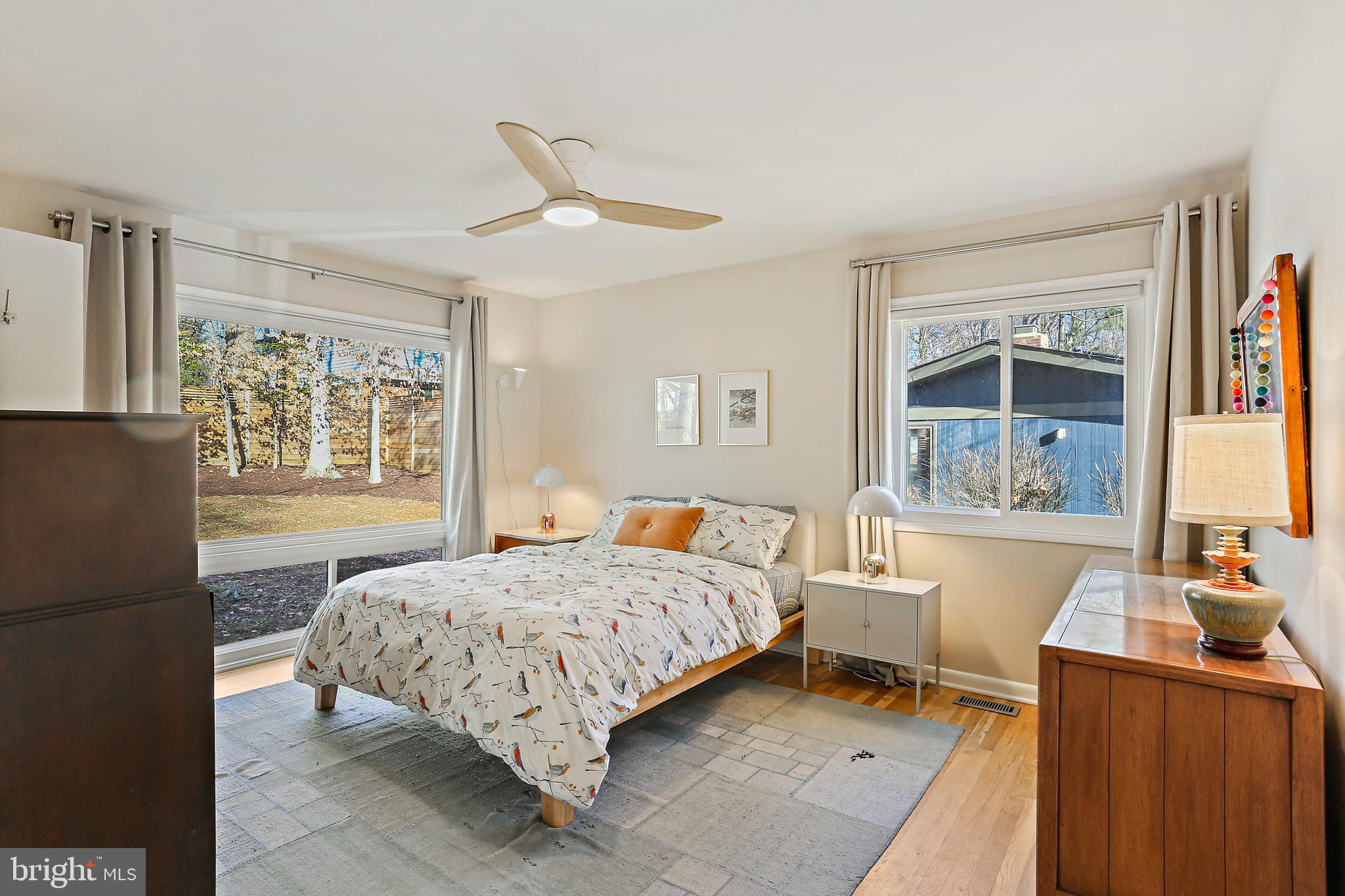 MANOR WOODS - Residential