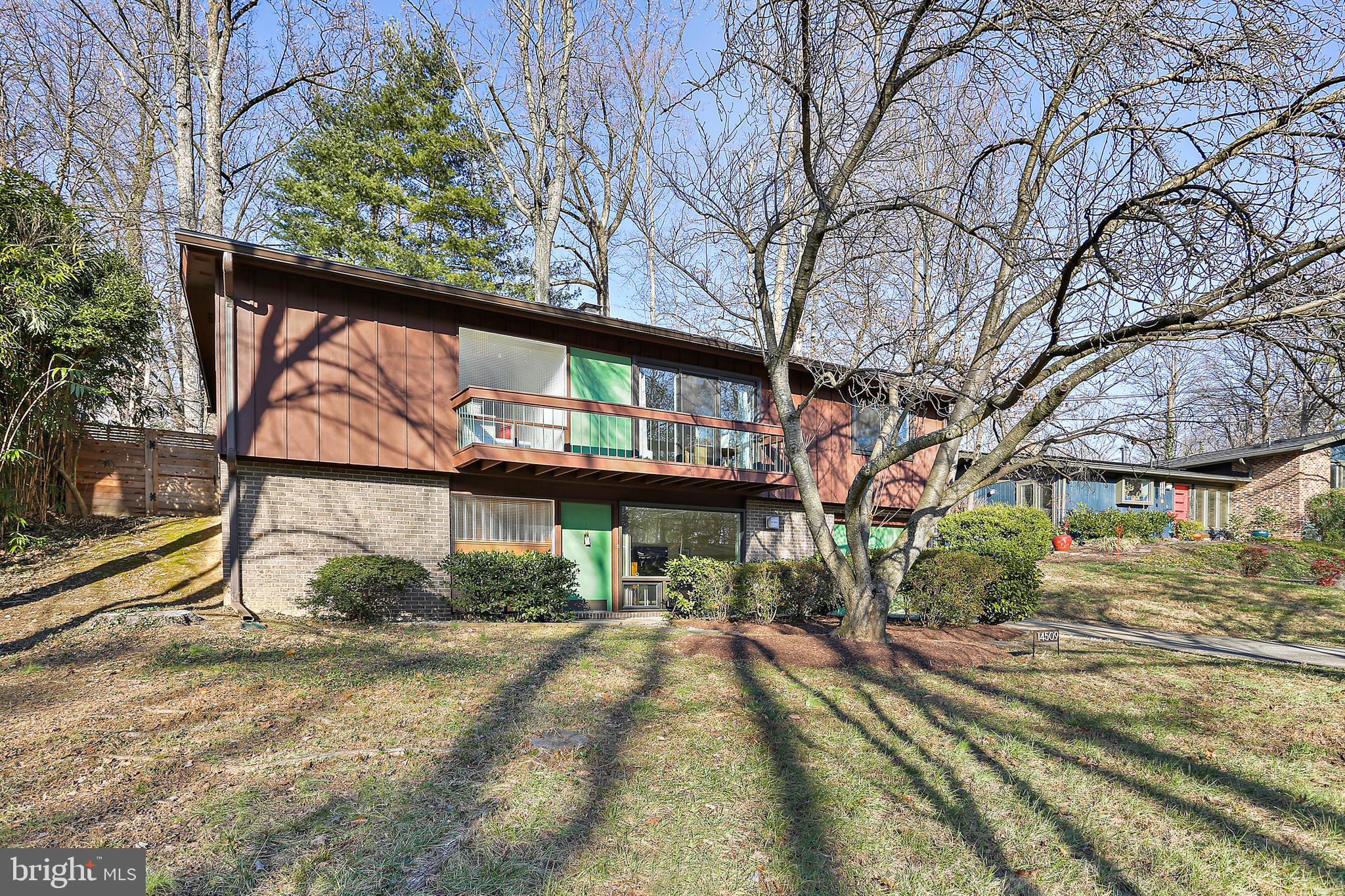 MANOR WOODS - Residential