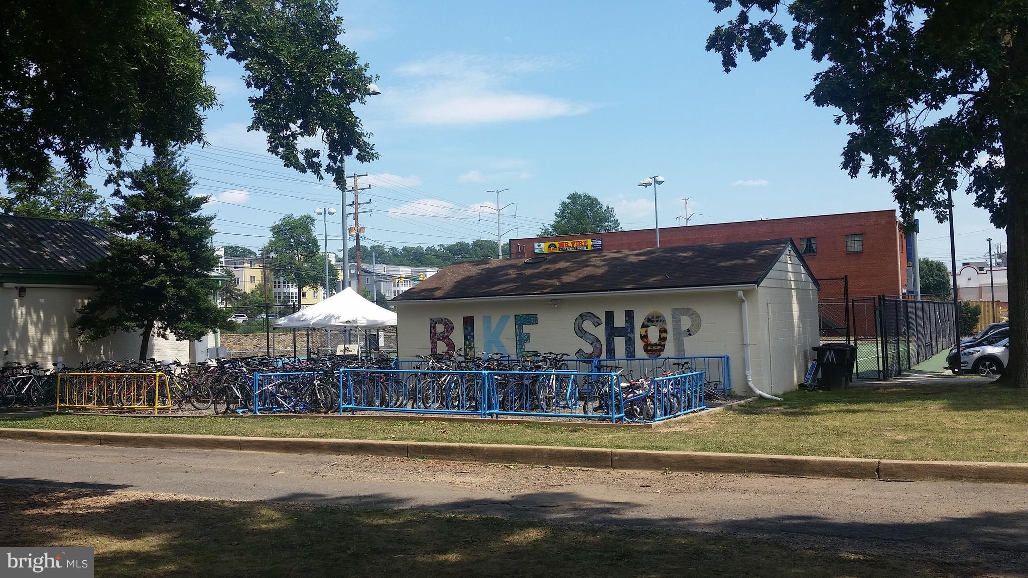 VIRGINIA GARDENS - Residential Lease