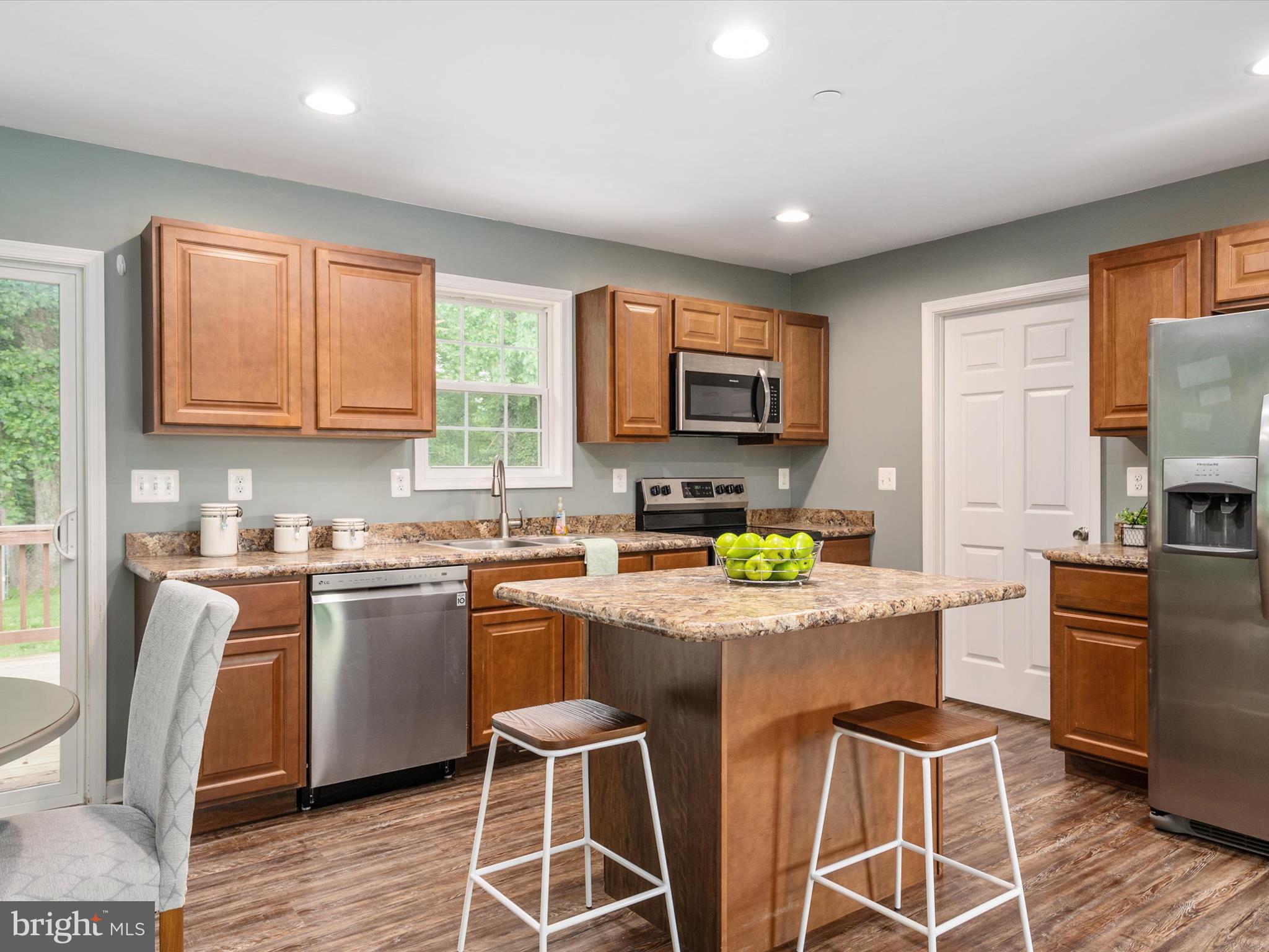 QUAKER ESTATES - Residential